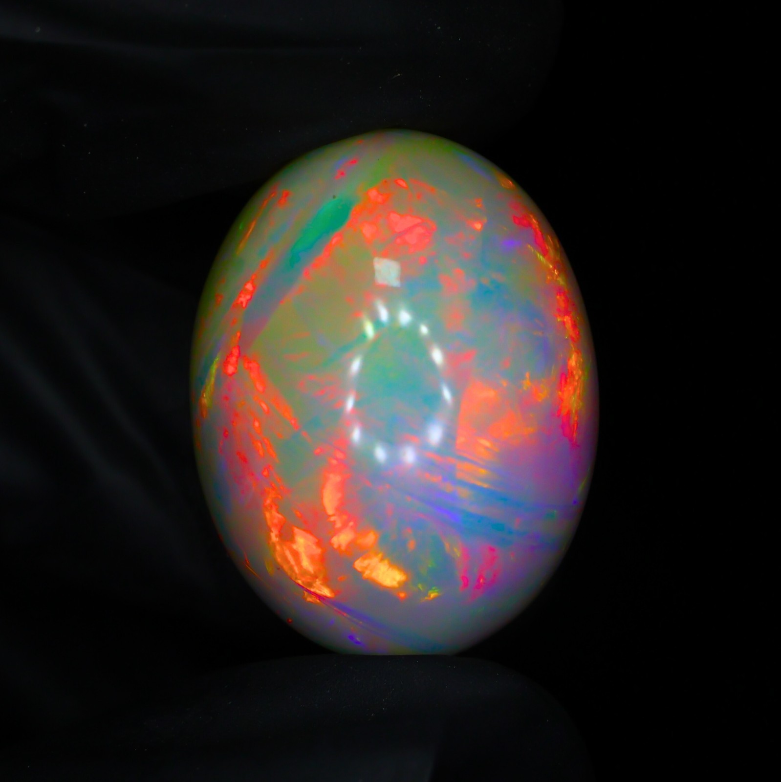 Natural Opal Cabochon 26.75 Ct Natural Welo Opal Gemstone 23.50x18x12.50MM