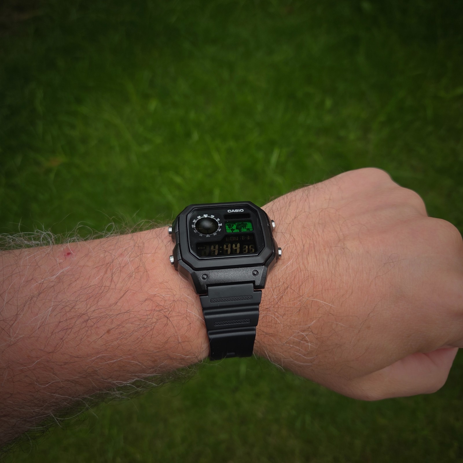 CASIO AE-1200WHD. Royale World Time Watch Mod. Green, Negative Display, Hydromod
