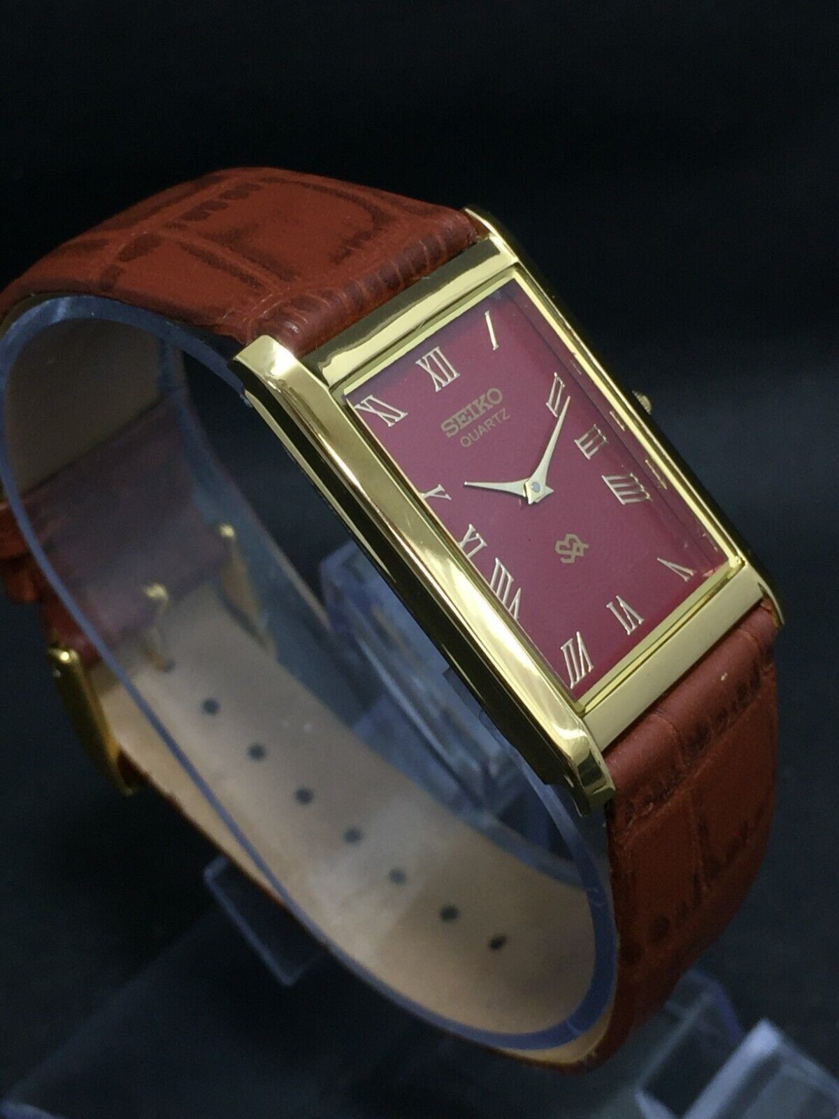 Vintage Seiko Slim Quartz Men’s Wrist Watch – Comes With New Battery, New Band