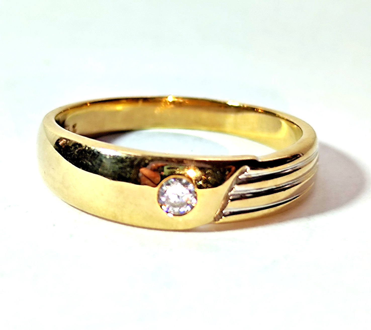 Gold ring 8k =333 gold with sparkling brilliant cut zircon 0.01 ct size 61-62