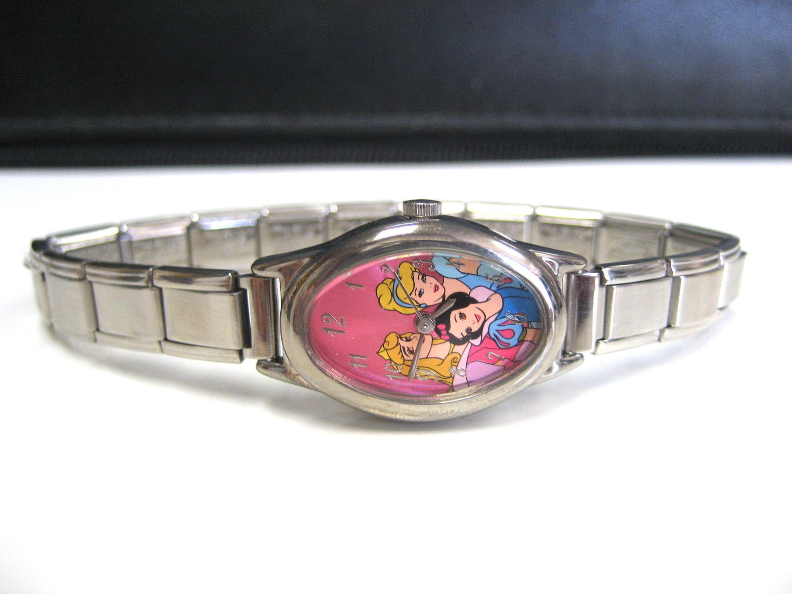 WALT DISNEY COLLECTORS EDITION MURANO ITALIAN CHARM METAL PRINCESS WATCH