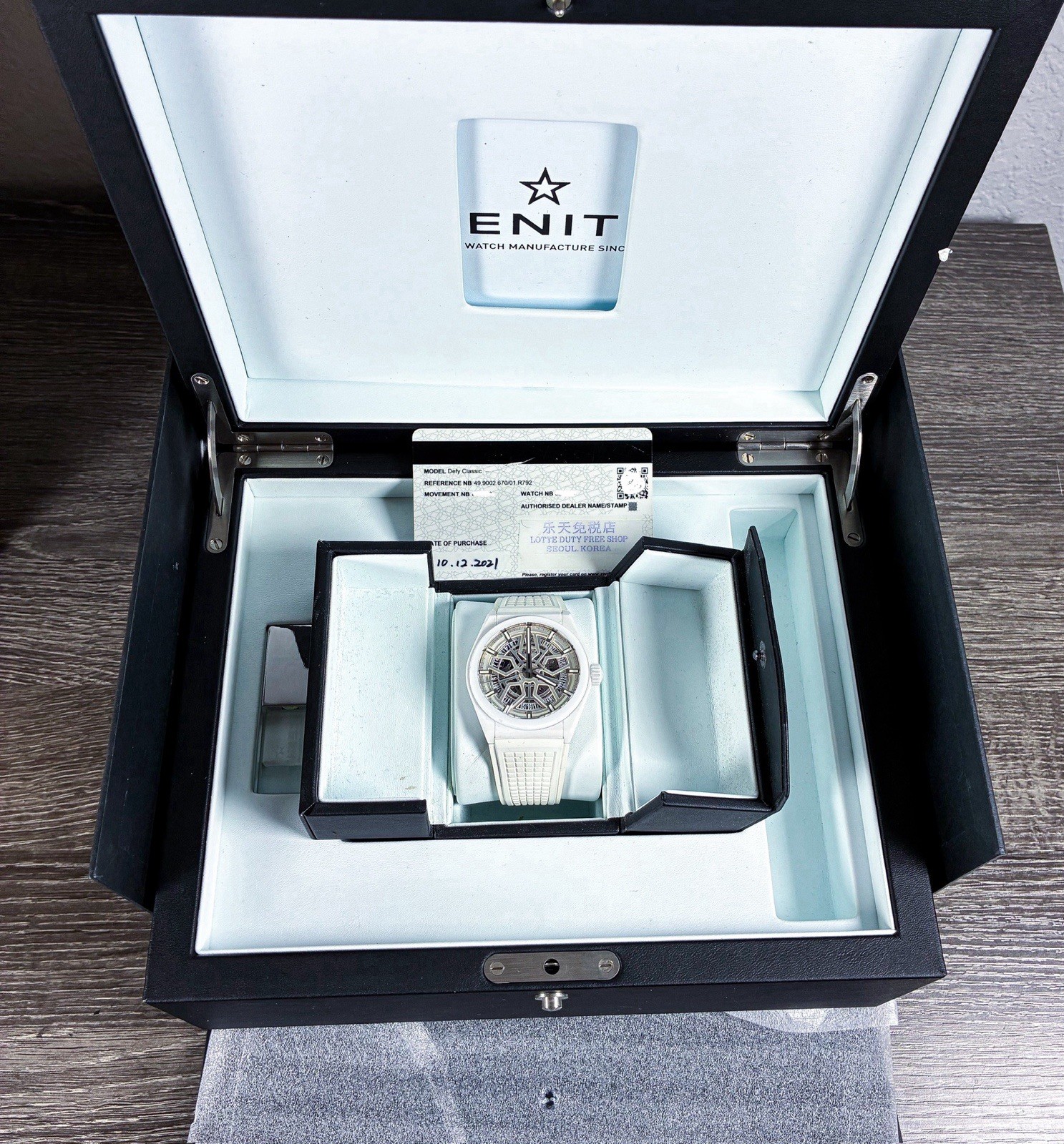 Zenith Defy Classic Skeleton White Ceramic 41mm Box & Papers 2021 49.9002.670