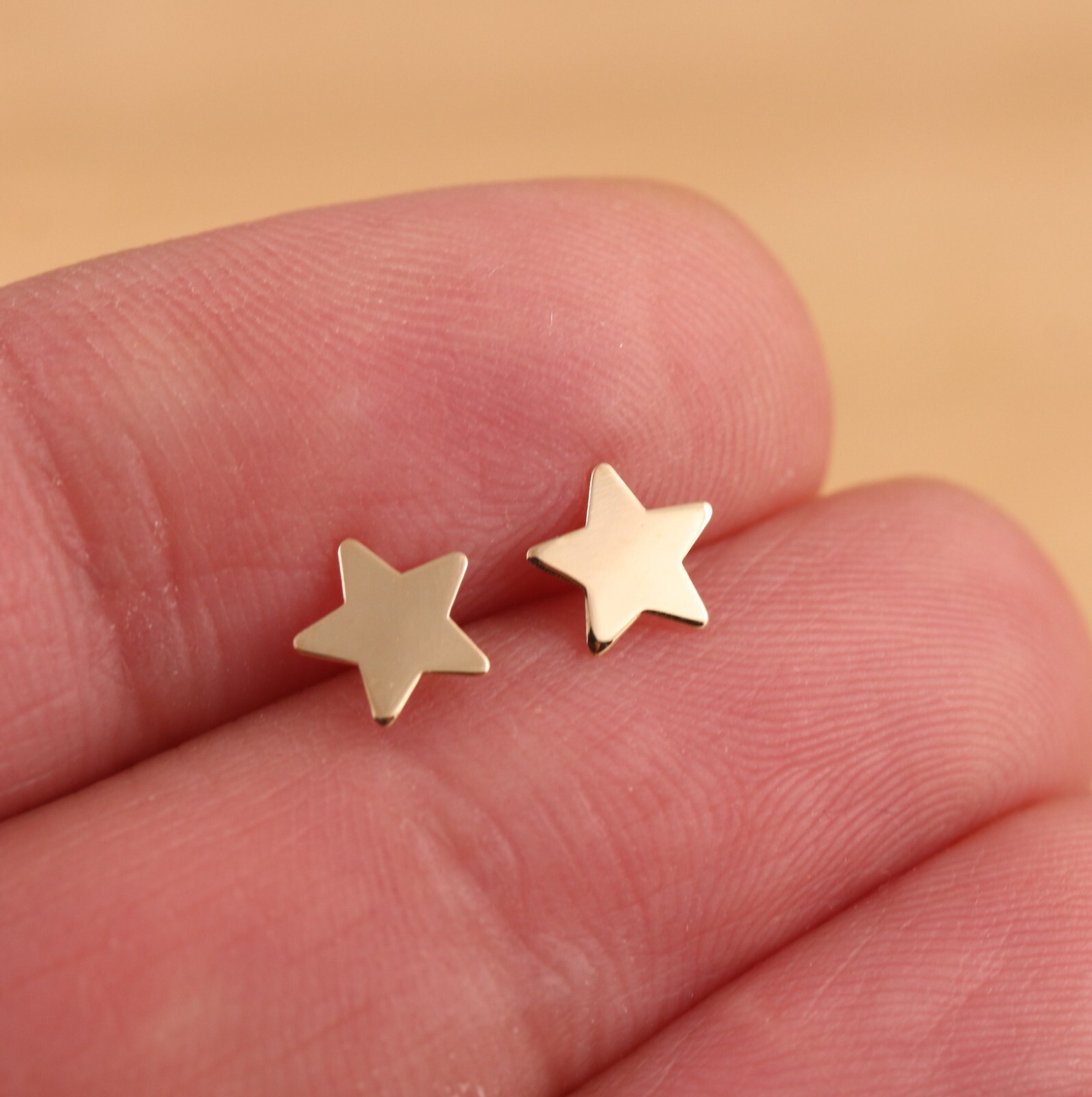 Genuine 9ct Gold Star Stud Earrings Plain Star Earrings a Pair Gift Boxed