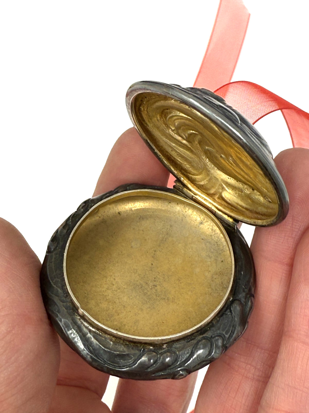 XL Repousse Sea Serpent Sterling Silver Puff Locket Snuff Pill Box Pendant