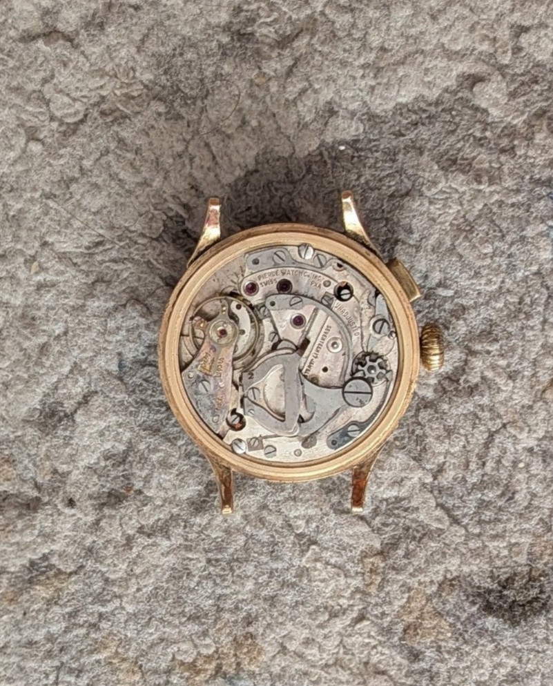 vintage swiss mechanical chronograph Pierce mono pusher single button telemeter