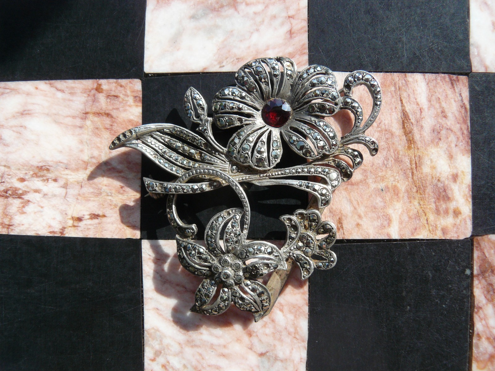 Antique sterling silver marcasite floral brooch garnet centre Art Nouveau 24g