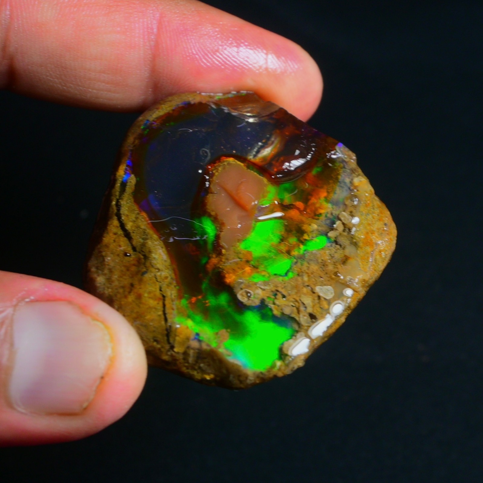 Stunning Multi Fire Natural Ethiopian Oil Opal Rough 141 Cts Raw Opal Specimen