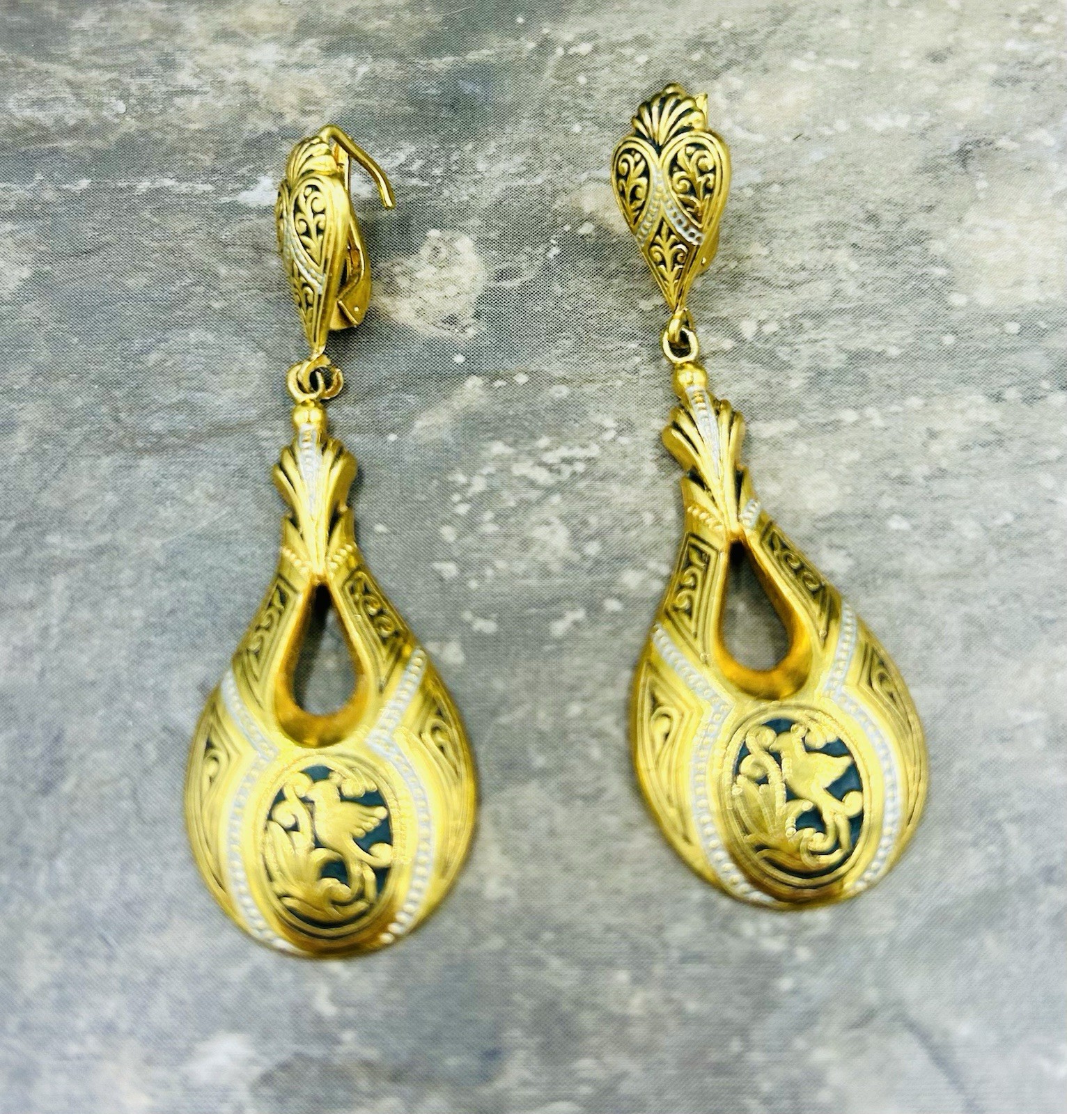 Vintage Spanish Damascene Gold-Tone Dangle Drop Earrings With Birds