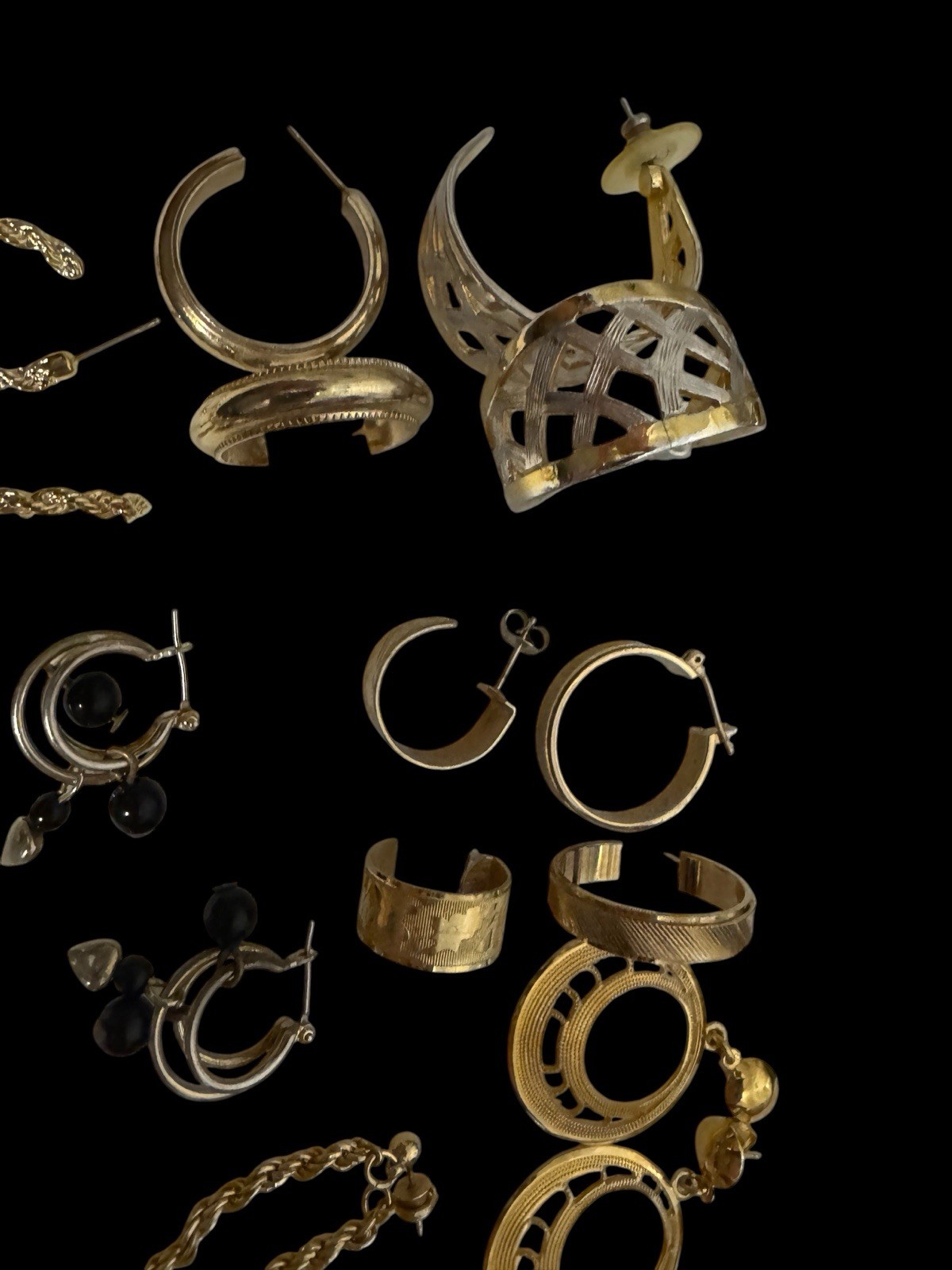 14 Pairs Vintage Pretty Gold Tone Earrings, Dangle Hoop Doorknocker Unique W7