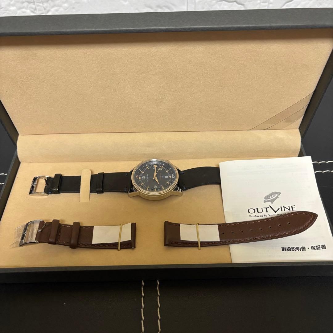 OUTLINE Compredive 1960 Mechanical Wristwatch