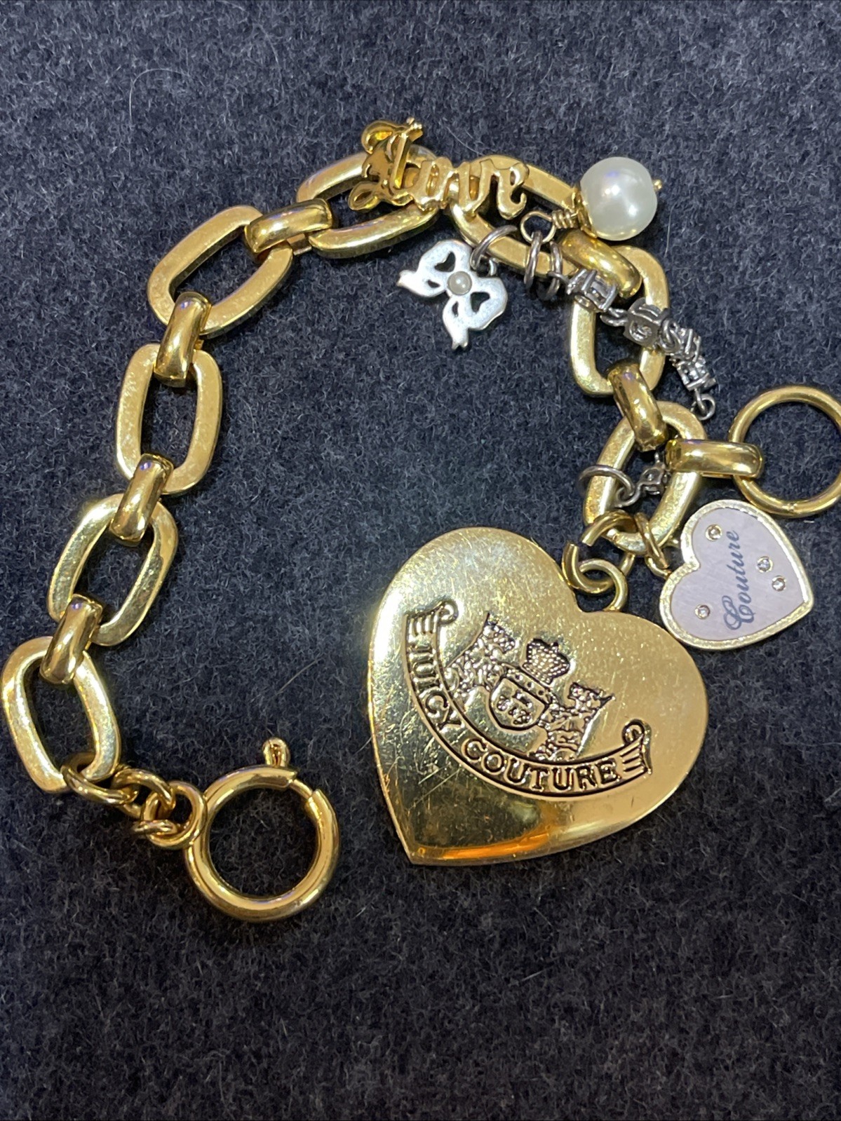 Juicy Couture LET THEM EAT COUTURE Heart Pearl Charm Bracelet Gold Tone