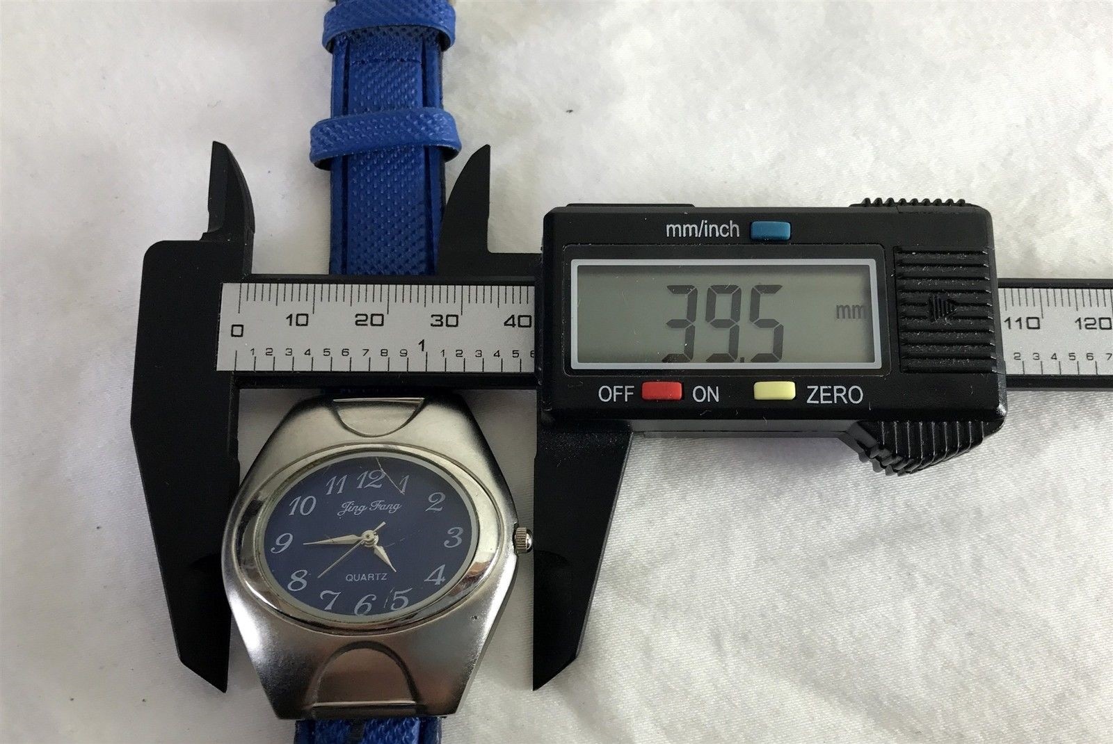 Jing Fang Battery Operated Fashion Quartz Watch LR626 Cell Type (Loose back)