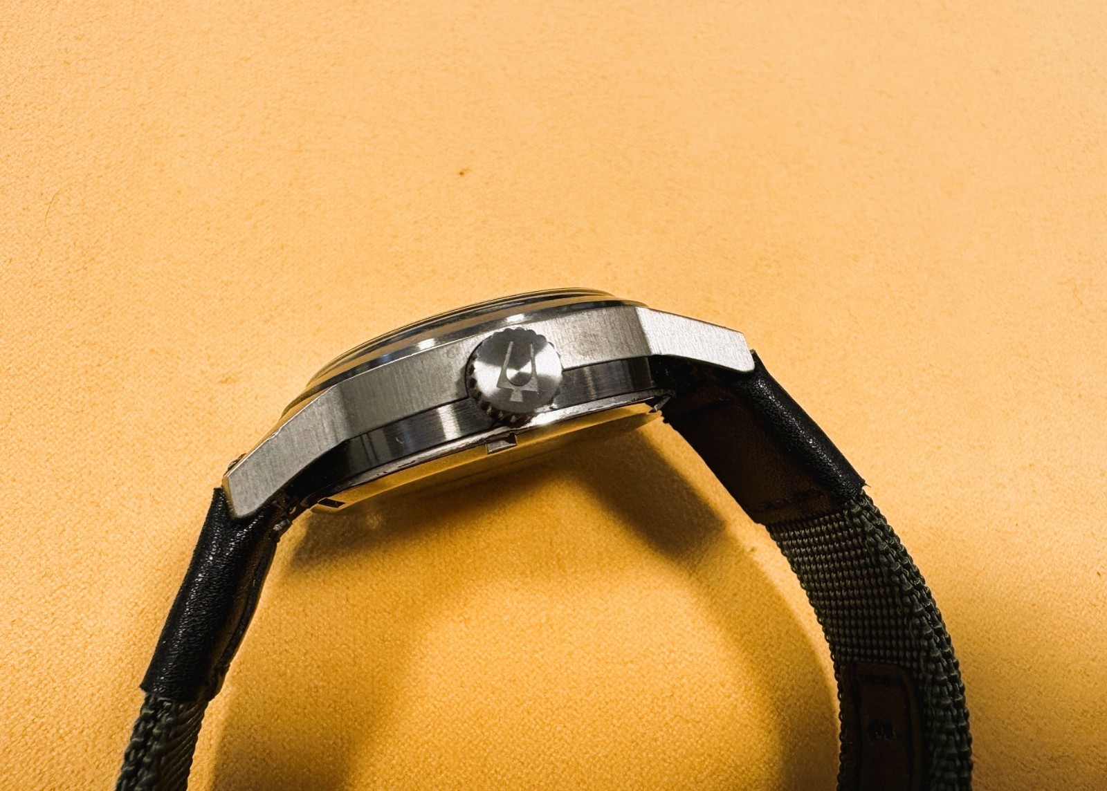 Bulova Hack 98A255 AUTOMATIC 38mm WATCH WITH TWO EXTRA STRAPS – NO RESERVE!