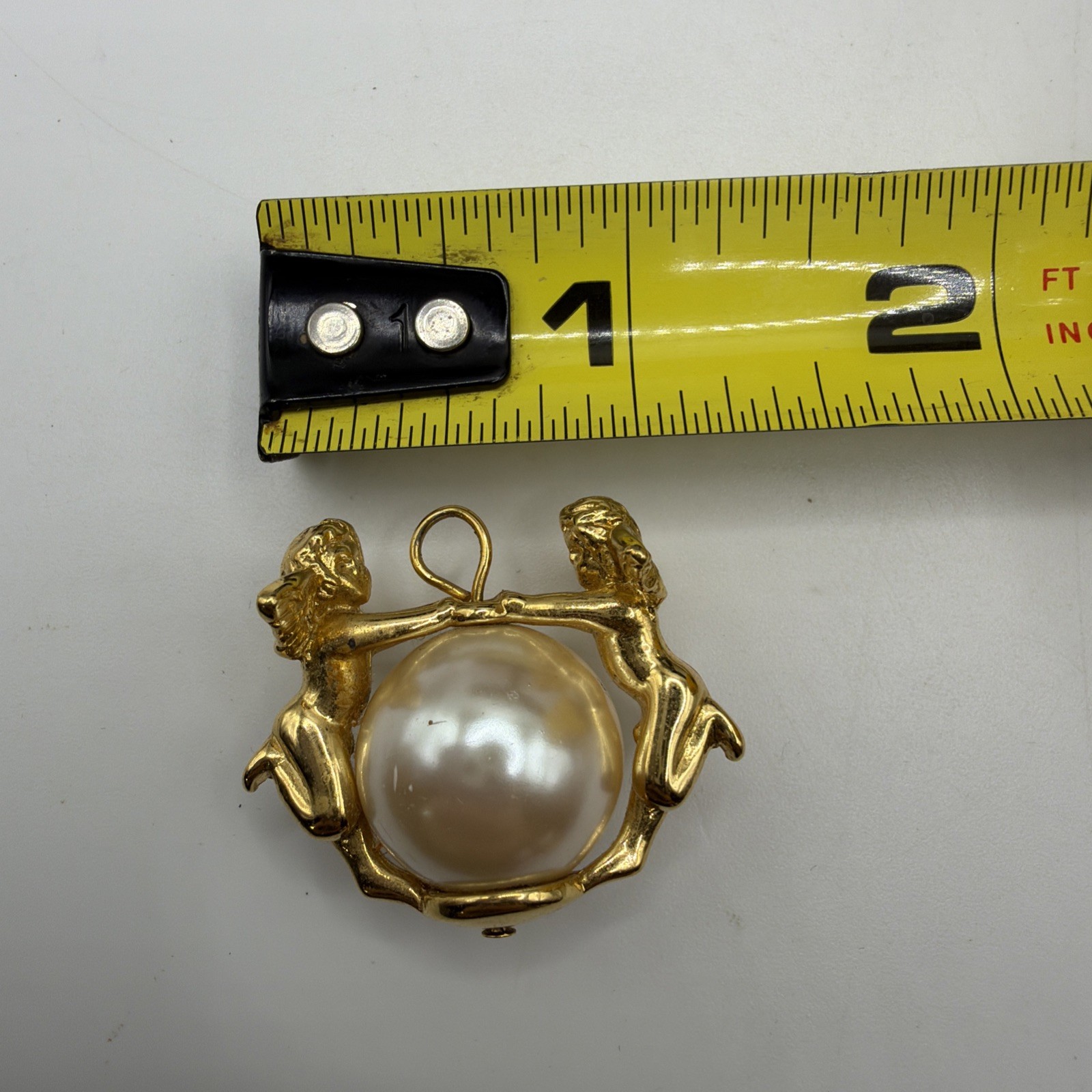 Pendant Vintage Goldtone Large Faux Pearl with 2 Cherubs – 1.25” x 1.25”