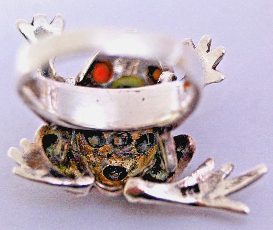 RARE HANDTOOLED STERLING SILVER MARCASITE ONYX, CARNELIAN EYES RING Sz8.75 10.5g