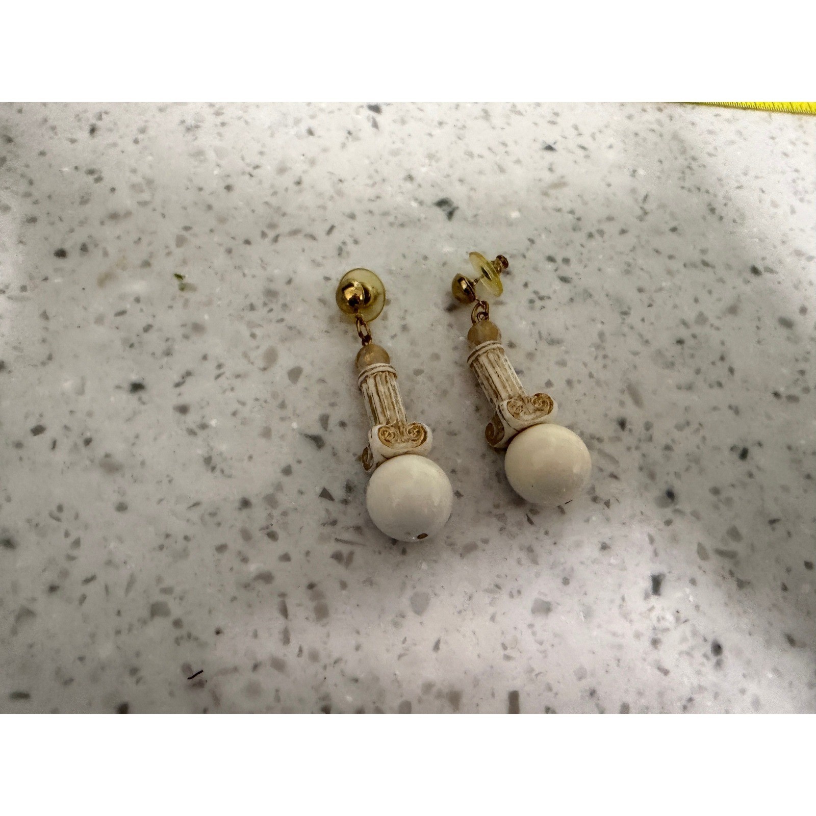 Vintage Greek Column Drop Earrings Cream Gold Tone Corinthian Pillar Dangle 2in