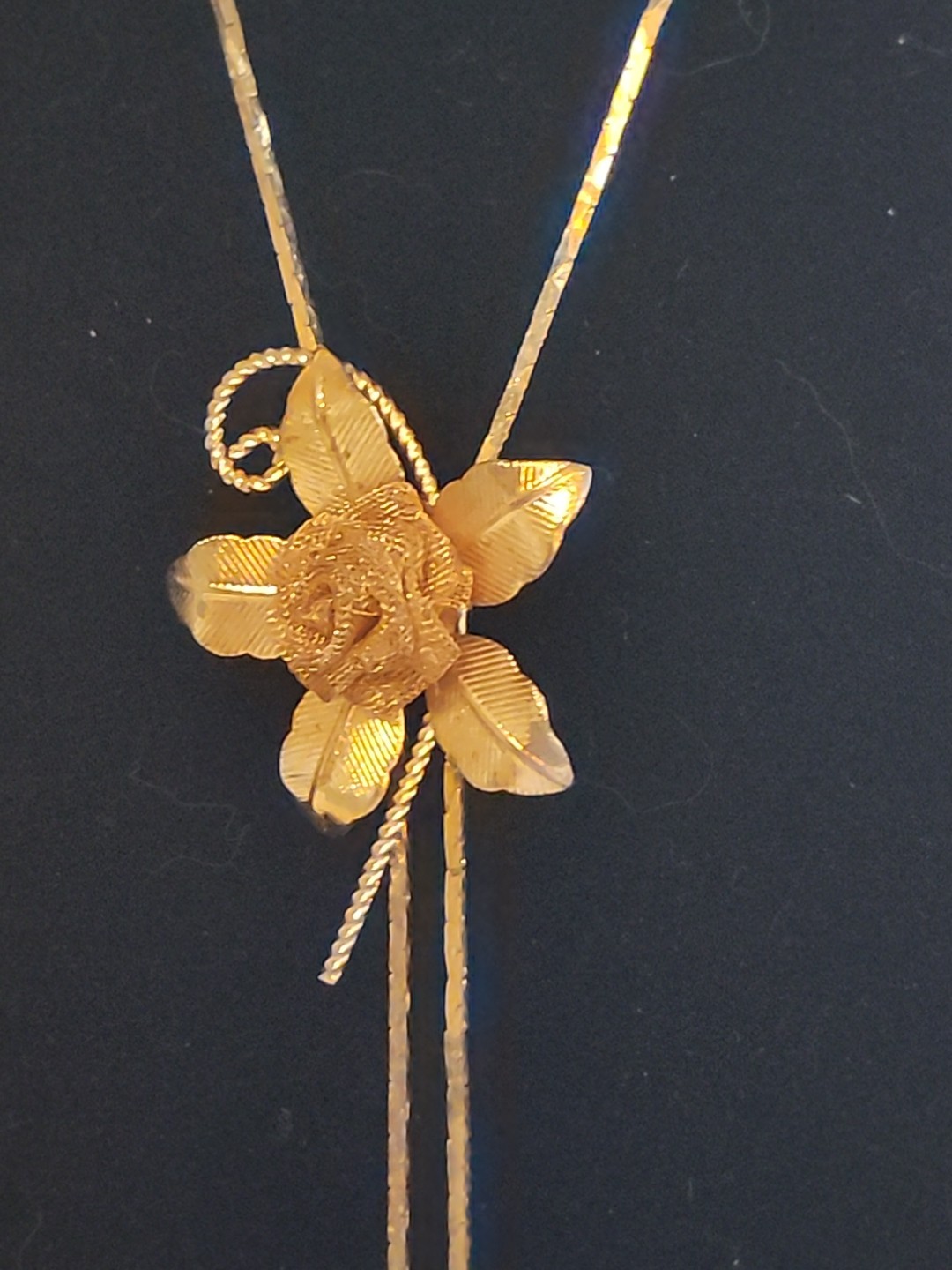 Gold Tone Slide Necklace Flower set with Earrings