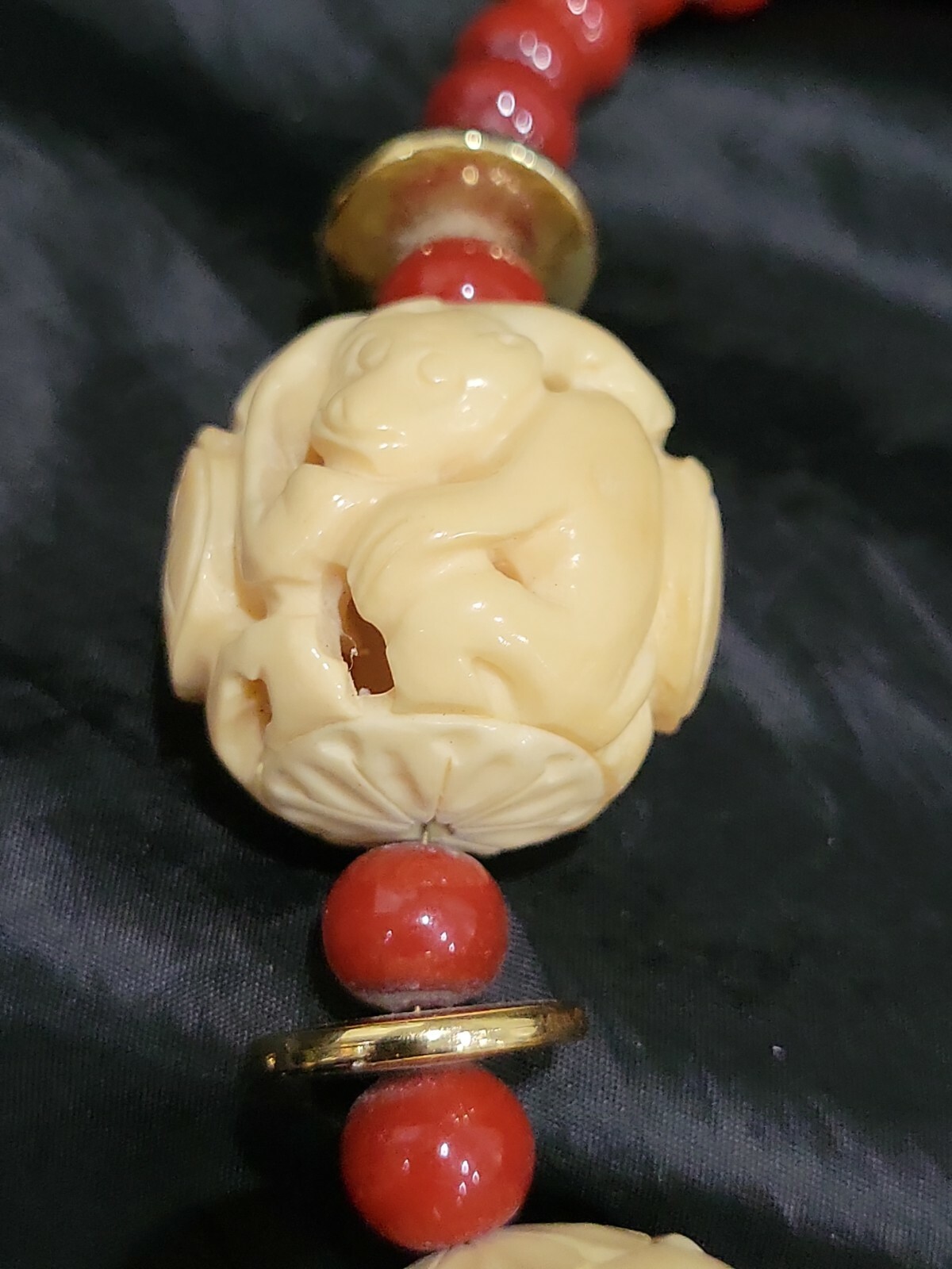 ANTIQUE CHINISE ZODIAC CARVED WATER BUFFALO BONE BEADS & RED STONE NECKLACE