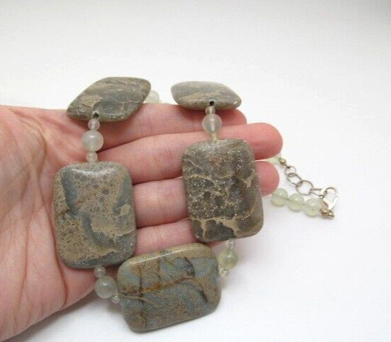 Heavy Green Bamboo Leaf Jasper Stone Bold Stone Bead Beaded Necklace 20.5 In
