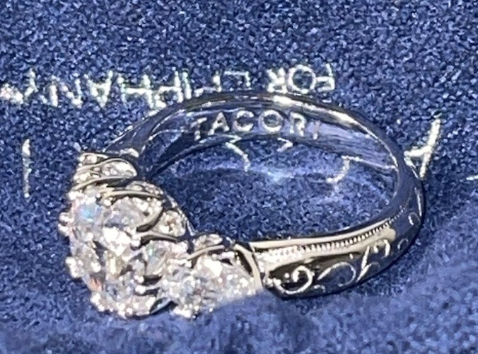 QVC TACORI EPIPHANY DIAMONIQUE BLOOM CUT RING W/ PEAR ACCENTS SZ 6 #J27578