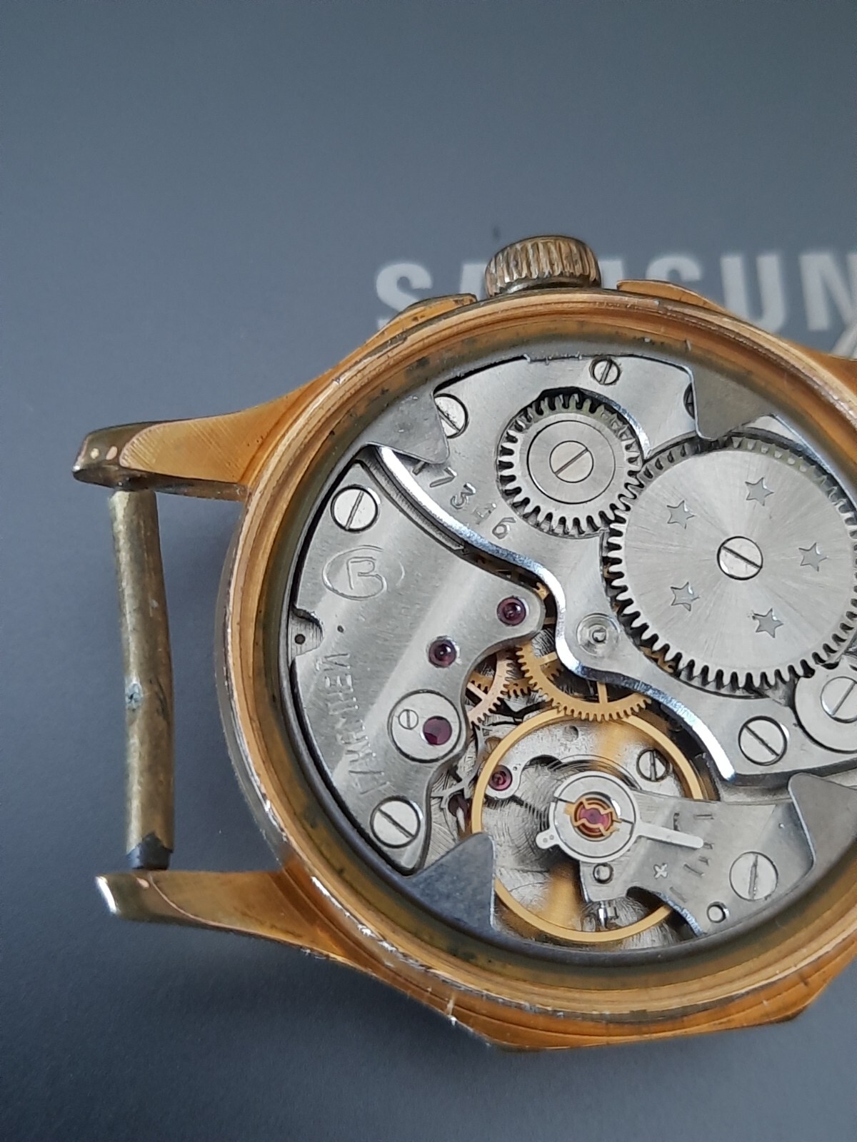 Vintage VOSTOK cal. 2605. USSR 60 Vostok wrist watch 17 Jewels Gold Plated.