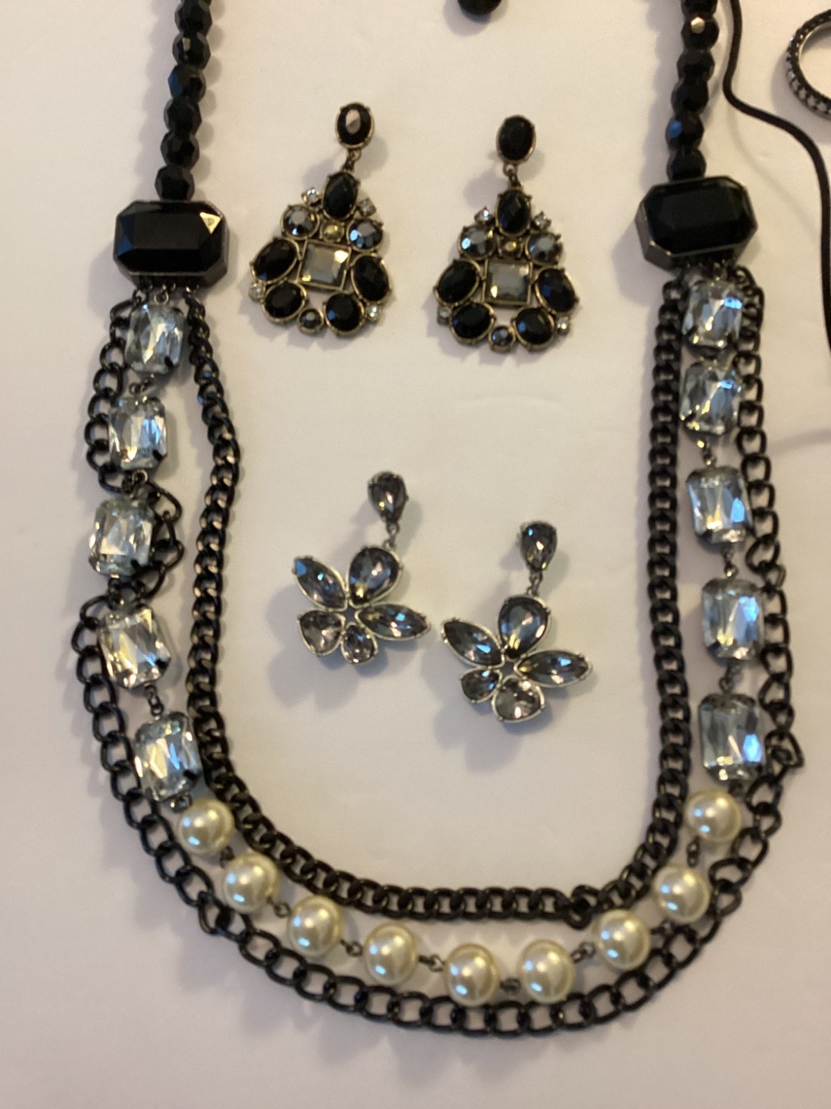 13 Piece Lot Of Beautiful Jewelry Brooch,Ring, Necklaces, Earrings, Bracelet