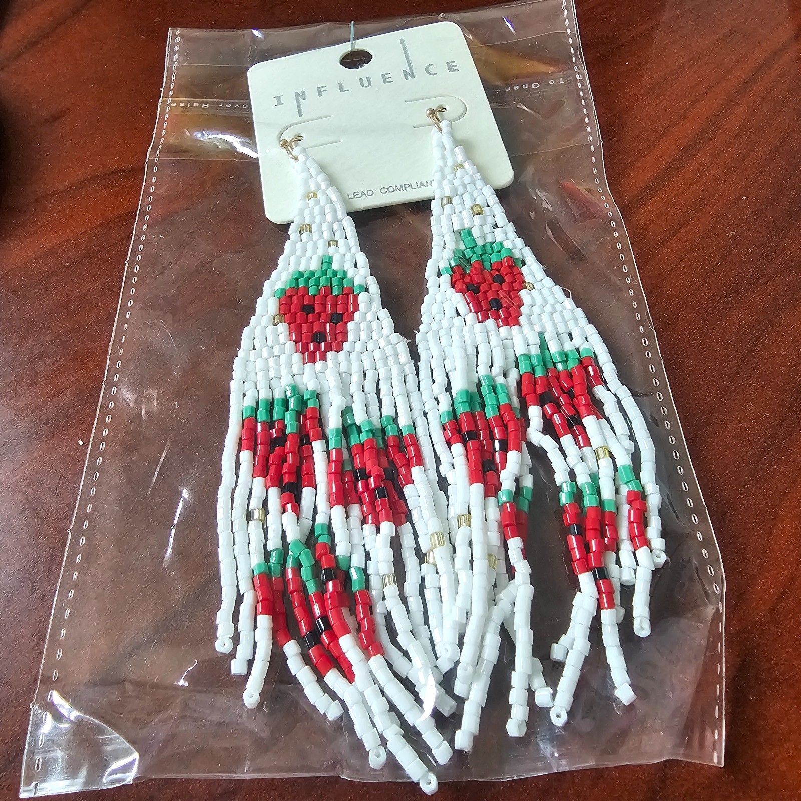Boho Chic White Strawberry Fruit Dangle Fringe Bead Earrings Beaded 4.5″ NEW