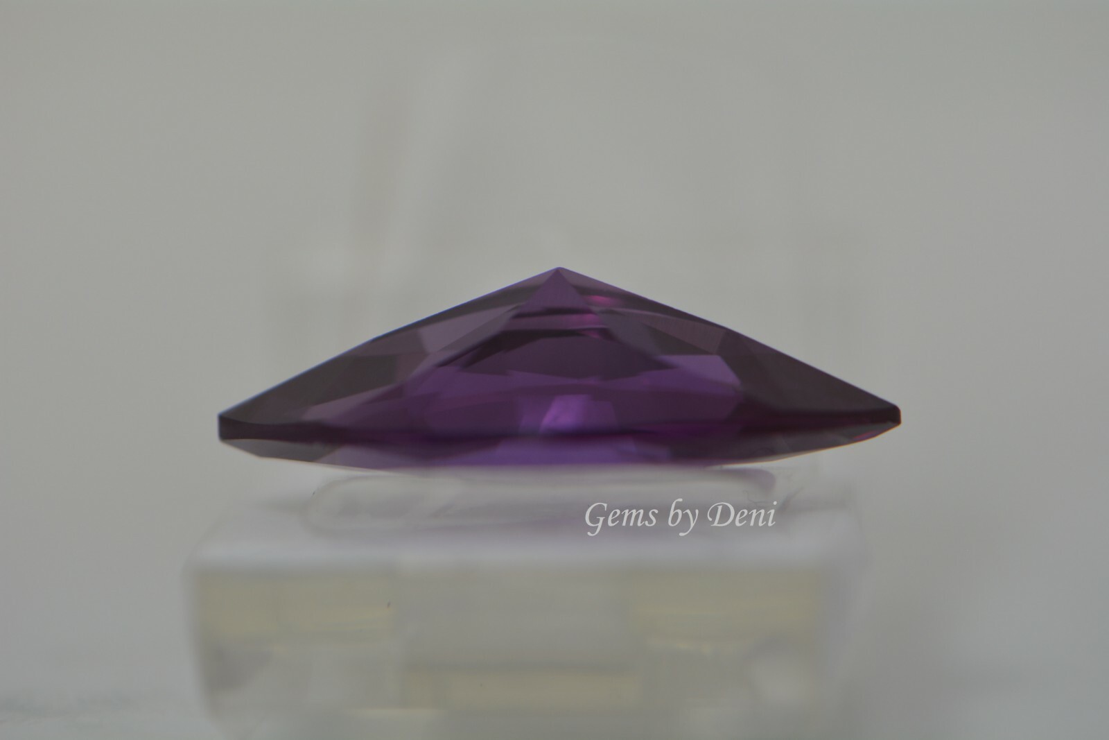 Lab-Created Alexandrite Marquise Shape Corundum (4x2mm-24x12mm)