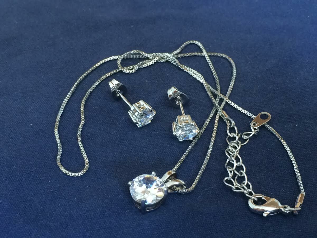 Pendant, Earring & Necklace 18k White Gold Plated 44cm Long 1mm Width