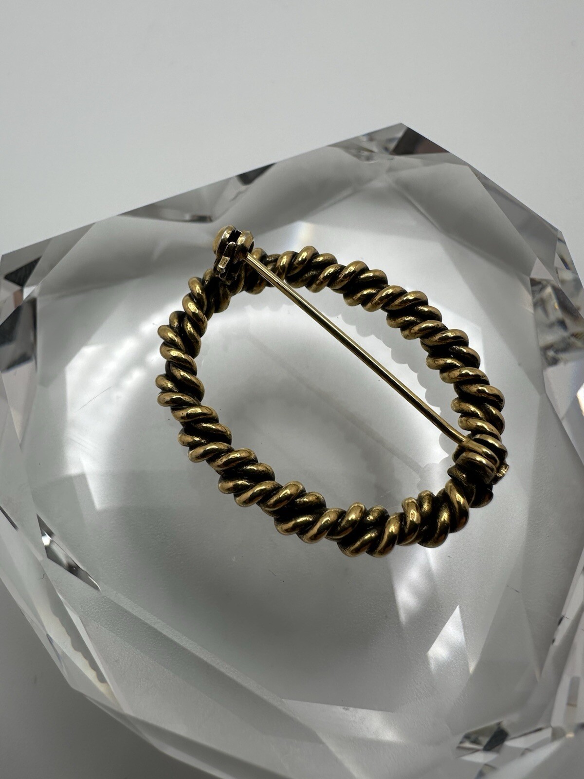 Vintage Gold Plate Chain Brooch 3.6cm JB22