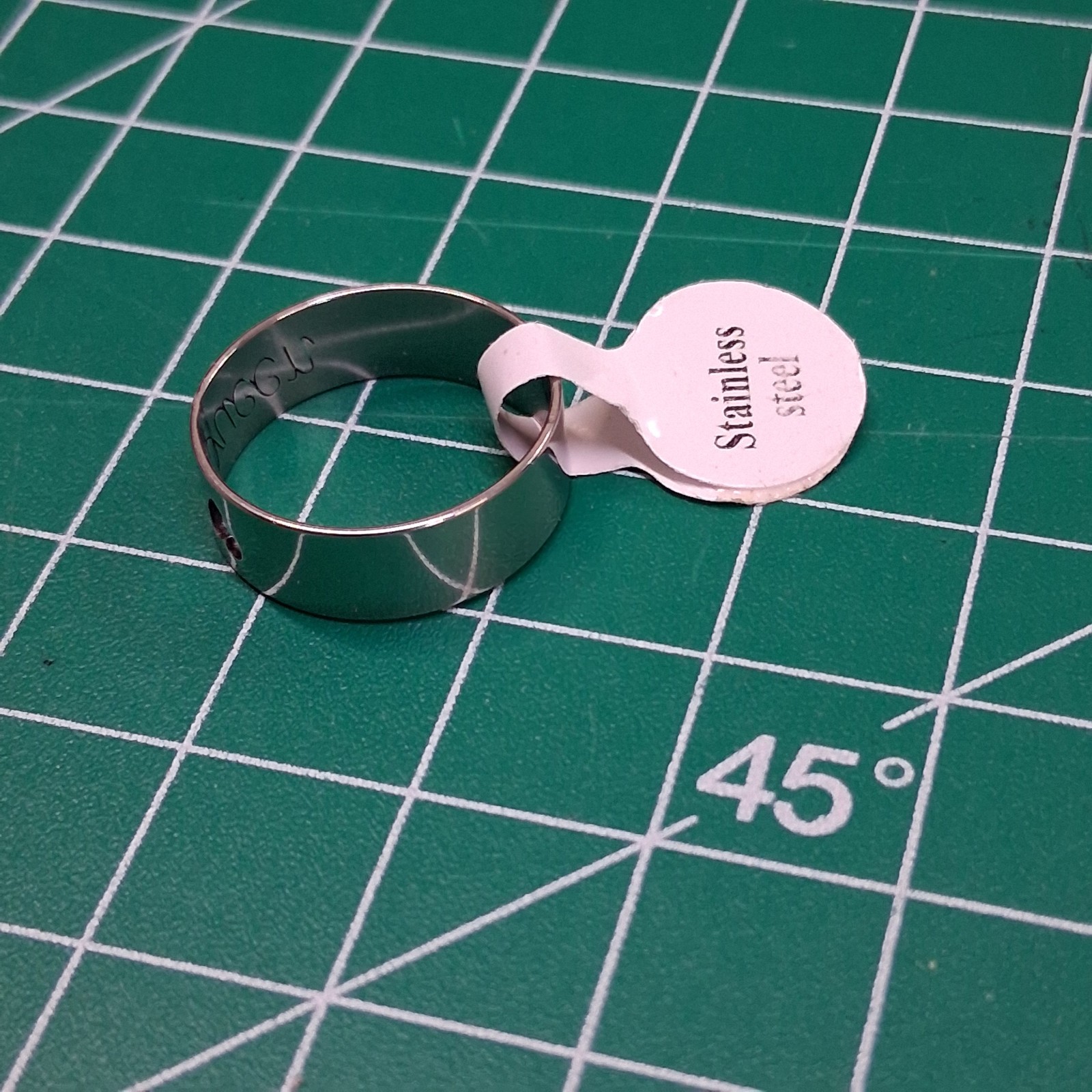Polished Stainless Steel Size 9.5 Heart Stamped Laser Cut Queen Band Ring