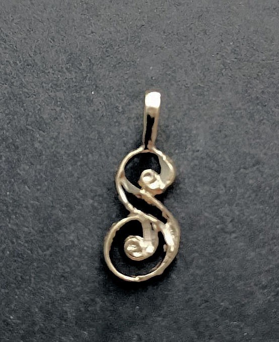 Gold Plated Initial Pendant 24k Yellow Gold Cursive Letters A to Z Diamond-Cut