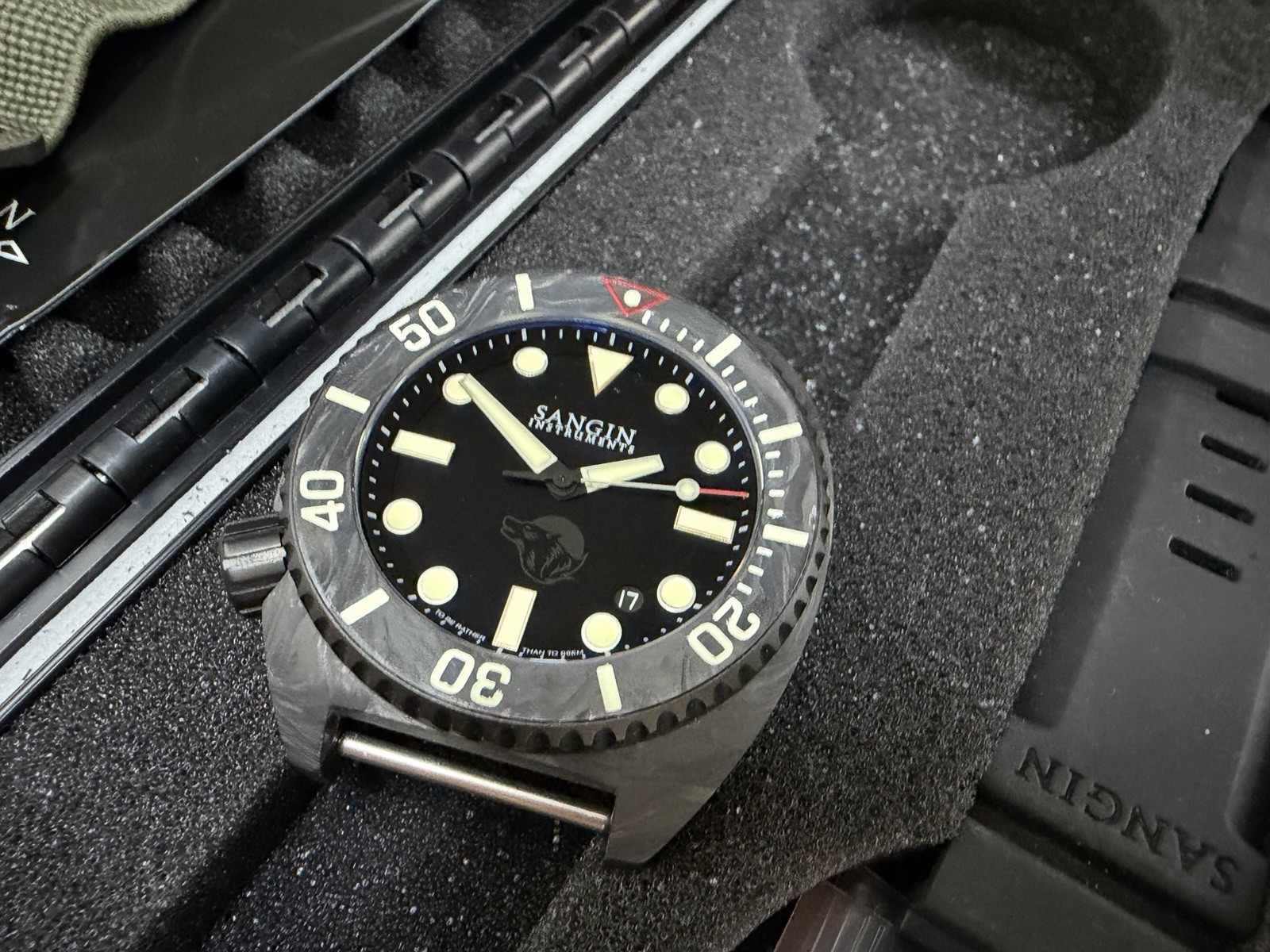 Sangin Instruments Titan x Spiritus Systems Watch Carbon Fiber MINT