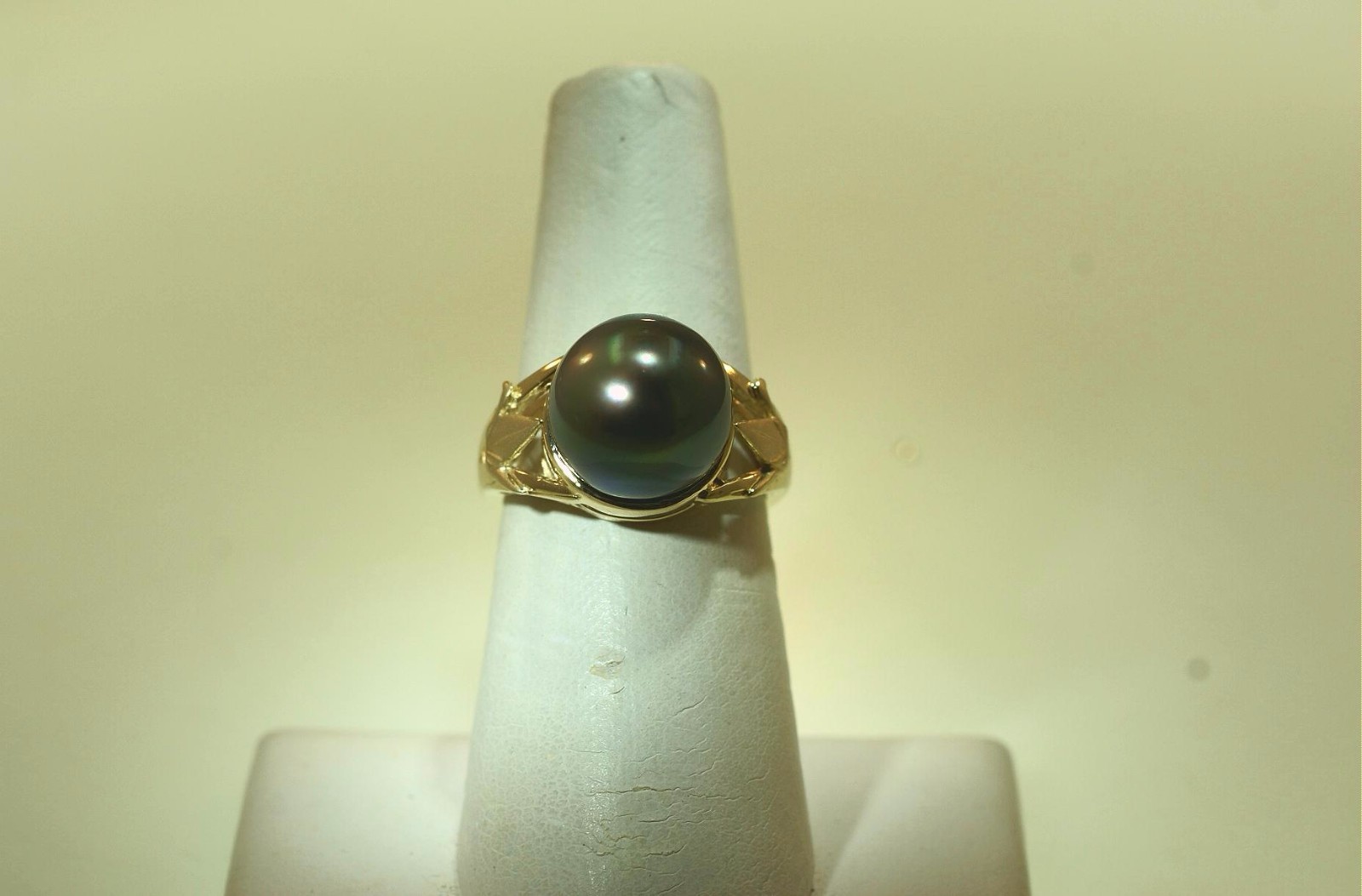 Hawaiian 14k Yellow Gold 11.6mm Tahitian Pearl Sadako Origami Peace Crane Ring