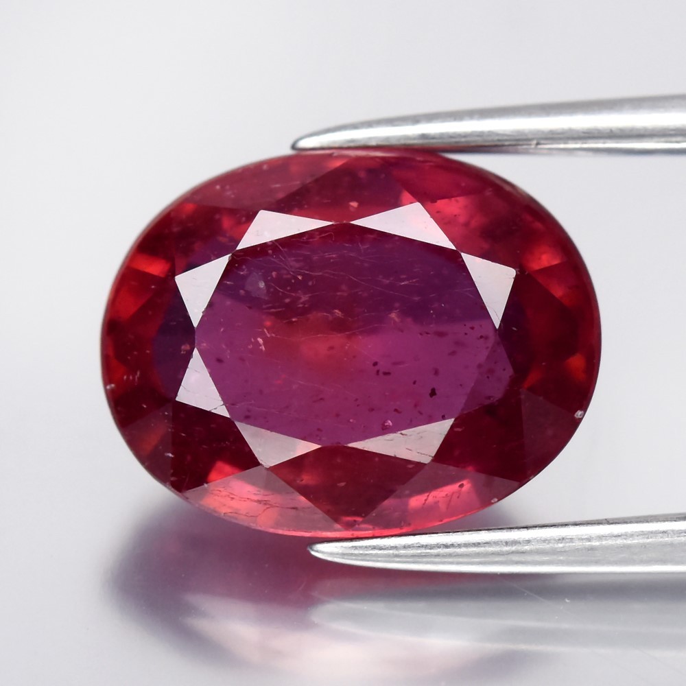 💎 4.55ct 10.8×8.3mm Oval Purplish Red Ruby – Heated Glass Filled, Africa Gem