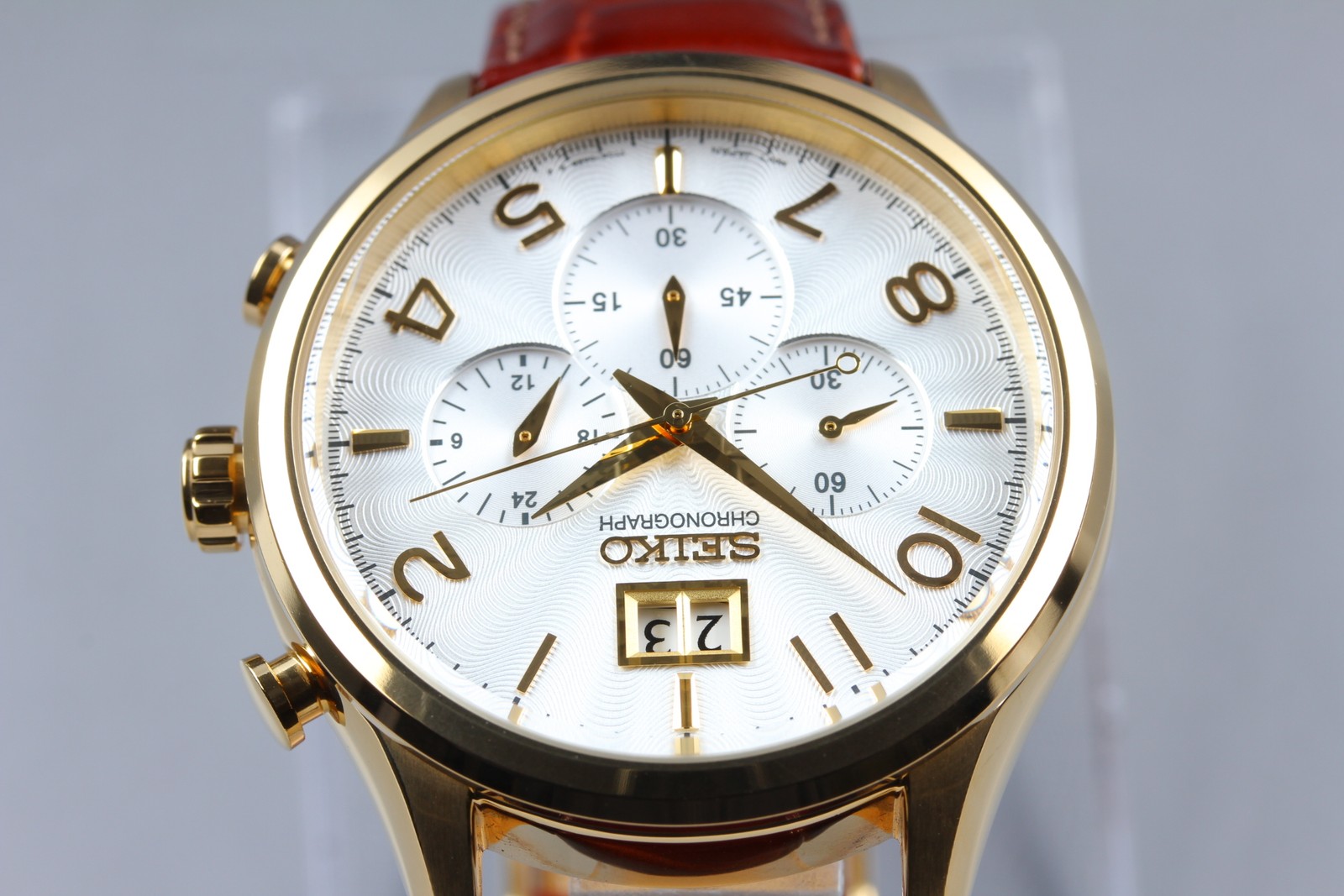 [MINT] SEIKO Chronograph 7T04-0AE0 Gold White Dial Quartz Big Date Men’s Watch