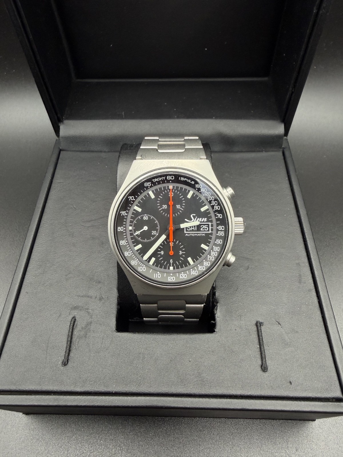 Sinn 144 St SA Automatic Chronograph – 41mm – 200m