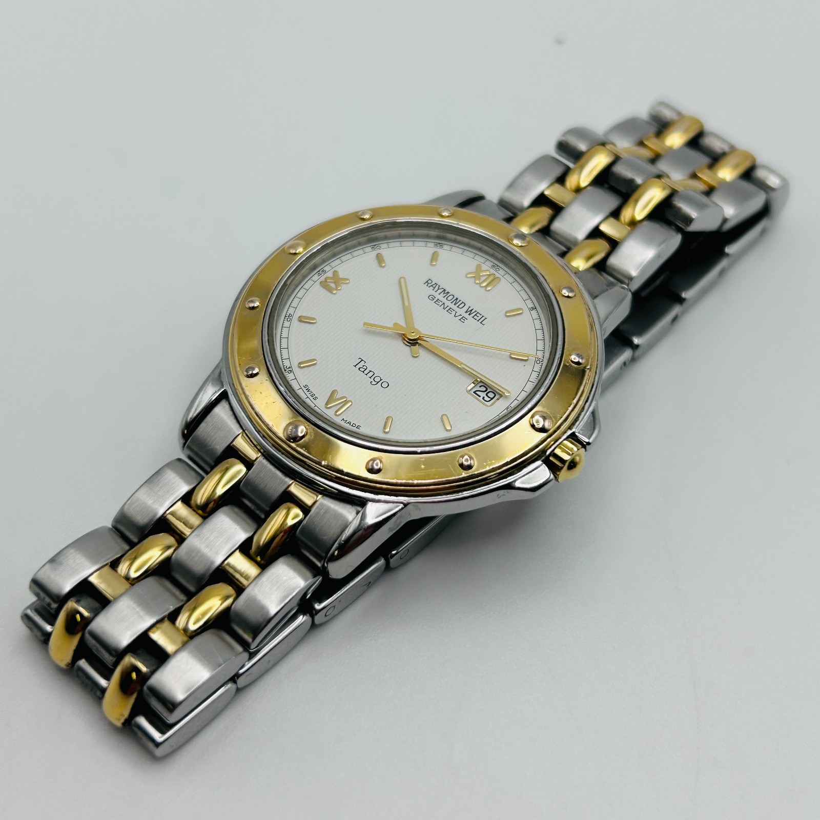 Raymond Weil Tango Two-Tone Gold/Silver Swiss Watch – White Dial – 5560 36mm