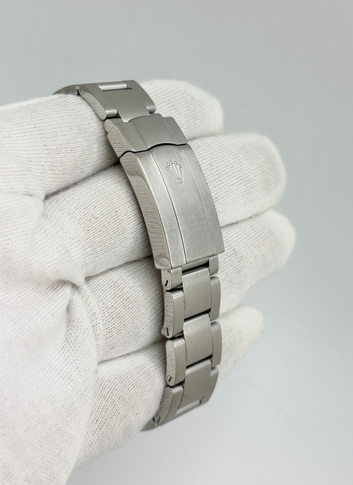 Rolex Oyster Perpetual 124300 41mm Green Dial Stainless Steel Box Papers