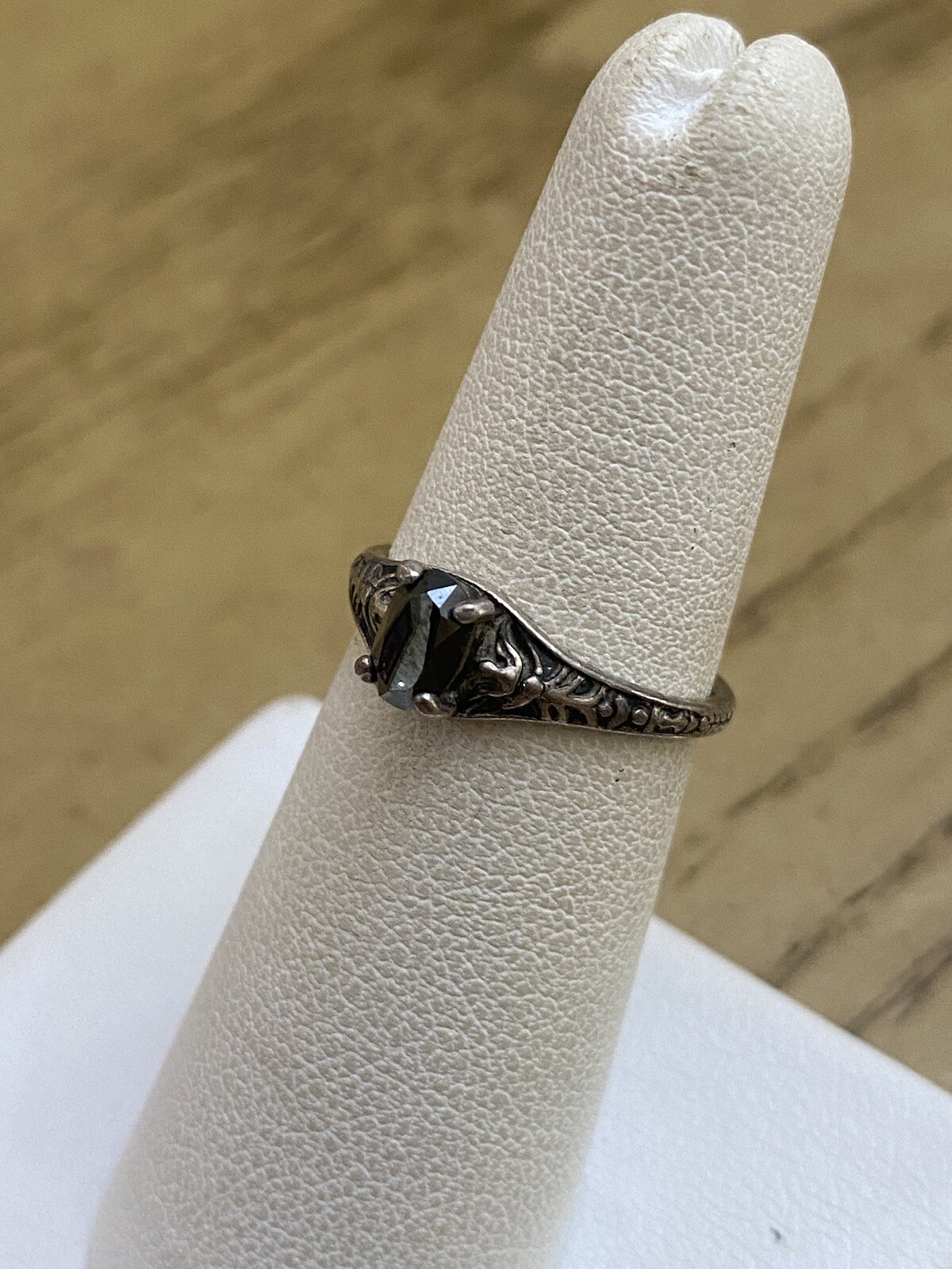 Wheeler Mfg. Vintage Navajo Inspired 925 Sterling Hematite Stone Ring Sz 6