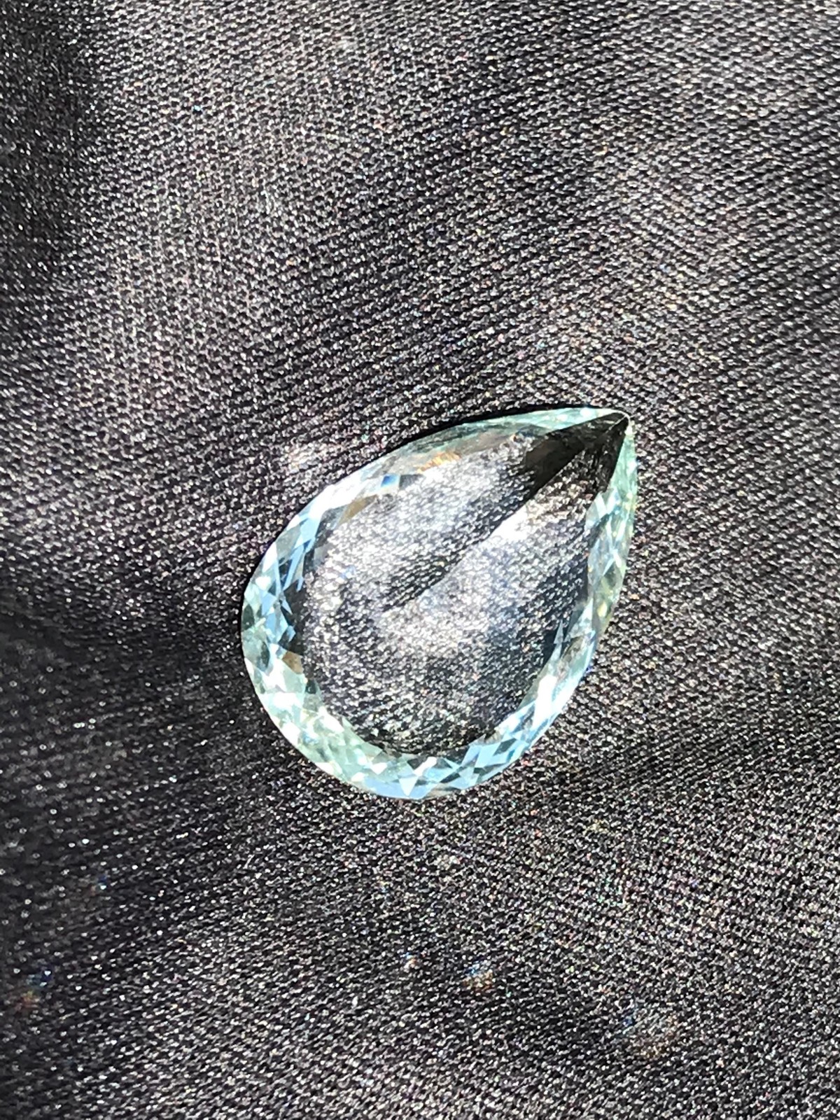 Topaz Untreated Pear 17.30 cts~Beautiful light Blue Hue~Top Cut, Excellent for