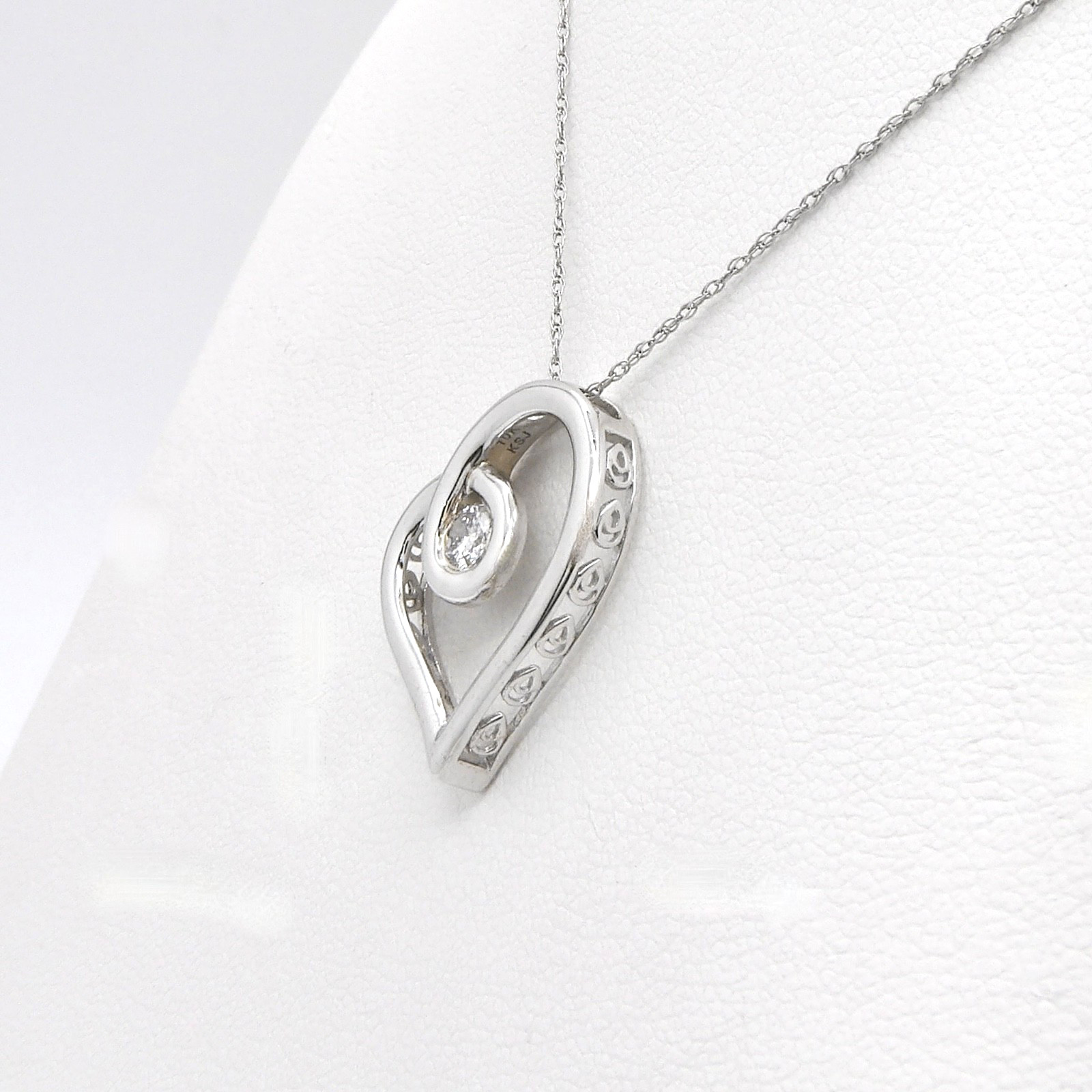 Solid 10k Gold Natural Diamond Freeform Floating Open Heart Pendant Necklace 18″