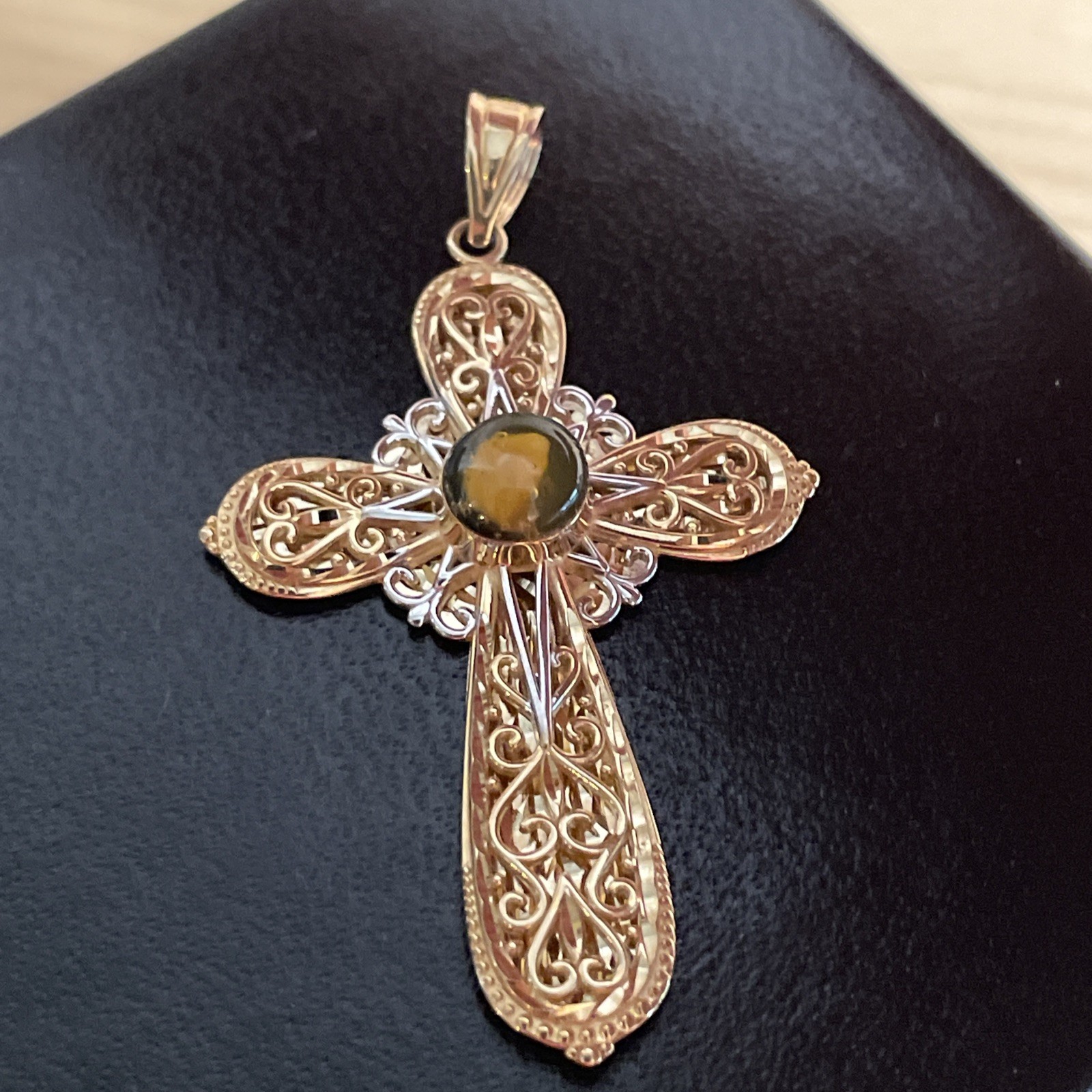 14k Gold Michael Anthony Pendant Cross Nativity 2 Tone Filigree Lattice 3.5 Gram