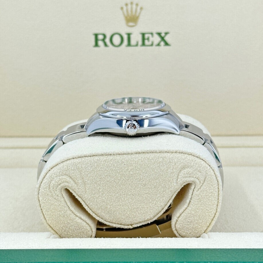 Rolex Oyster Perpetual, Oystersteel, 28mm, Pink, Ref# 276200-0004, Unworn, 2024