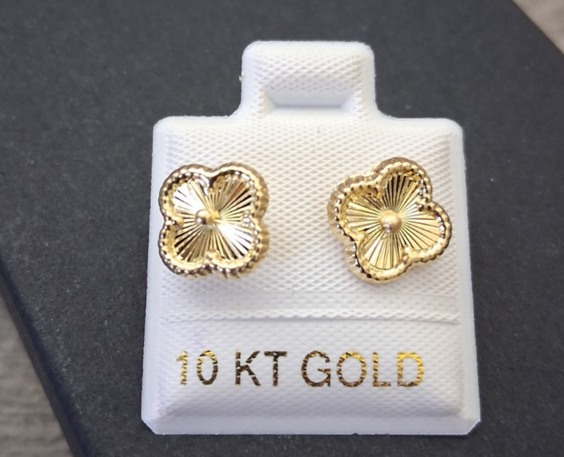 Aretes Broquel flor de oro 10K MX / 10k gold Studs Earrings flower style.