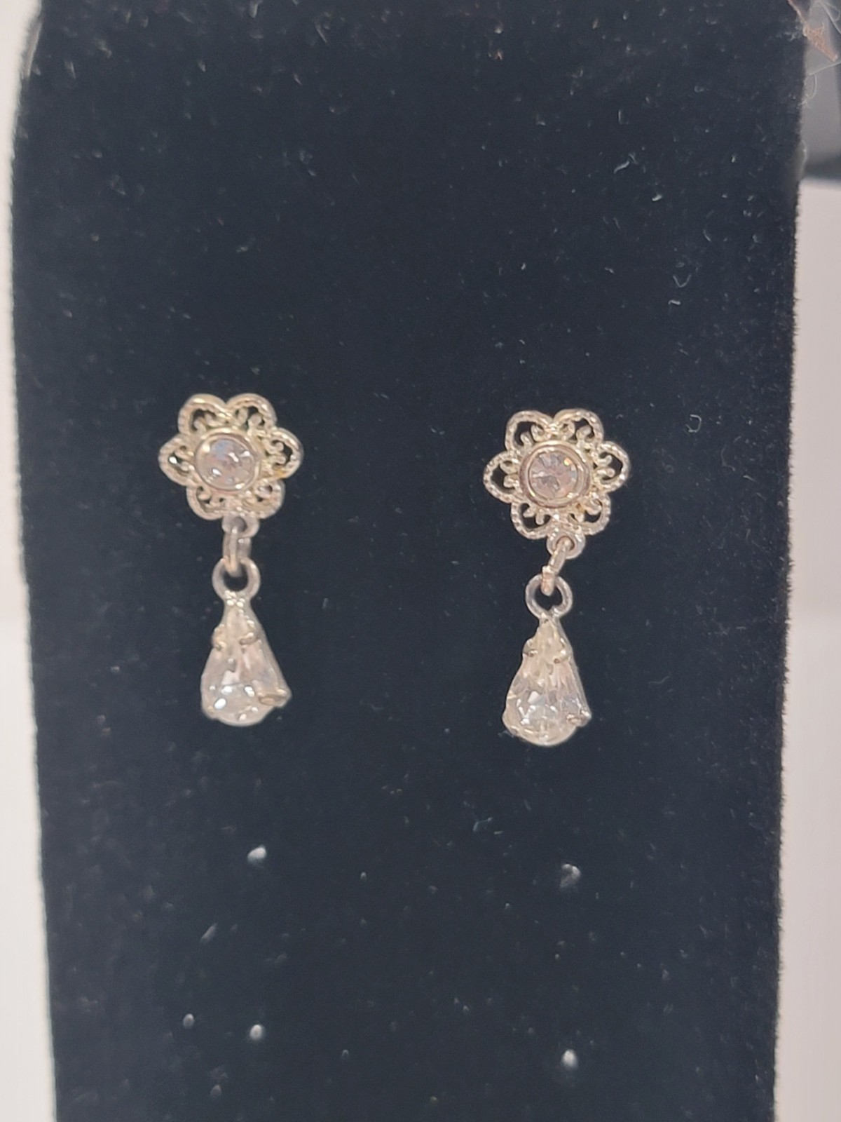 Jaclyn Smith Hypoallergenic Nickel Free Lead Free Flower Dangle Drop Earrings