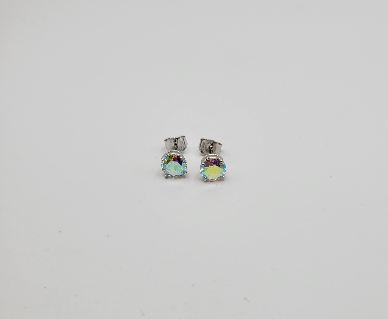 JTV Bella Luce Aurora Borealis Collection Sterling Silver Solitaire Earrings