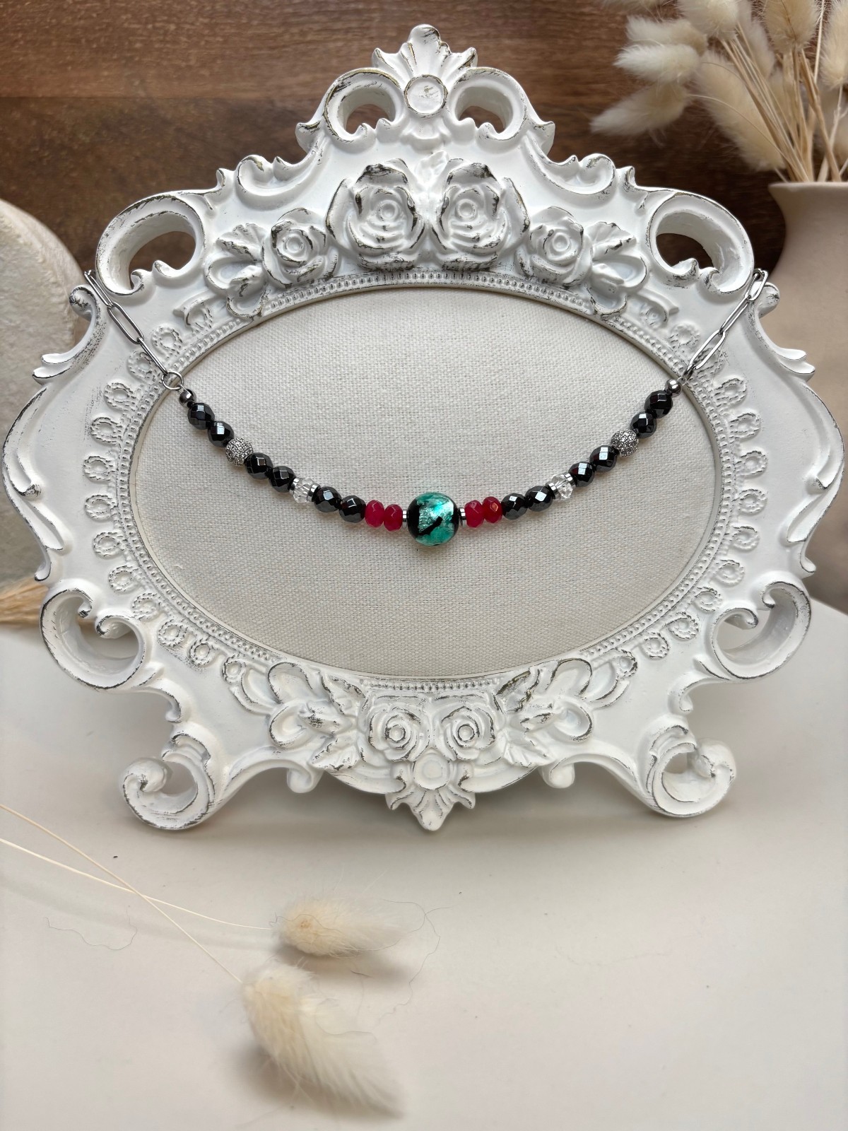 Green and Red Beaded Necklace Handmade fashion jewelry Gardgy multicolor