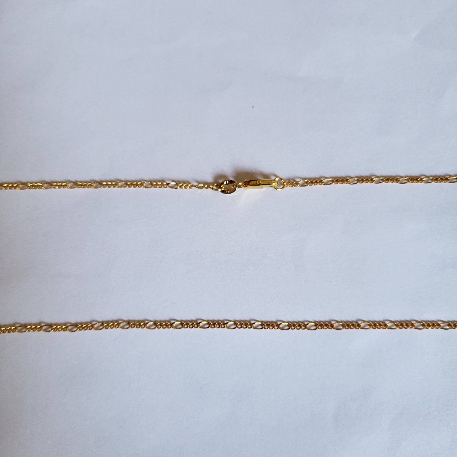 Closeout Sale Stamped 18K GF Yellow Gold P 2mm Figaro Chain Necklace 22″ Pretty