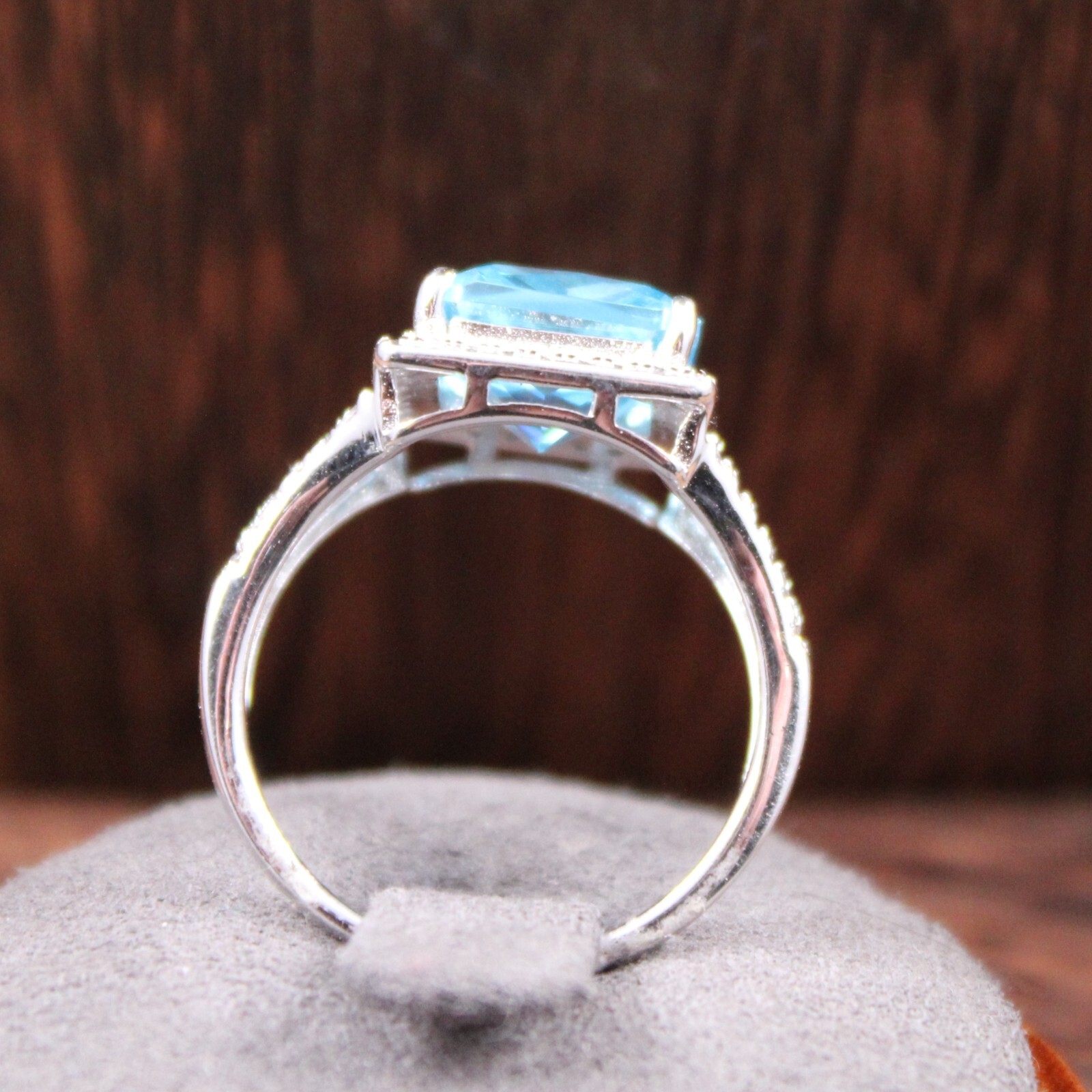 Fuzion Creations Blue & White Zirconia Ring Sterling Silver Size 7.75 Signed FZN